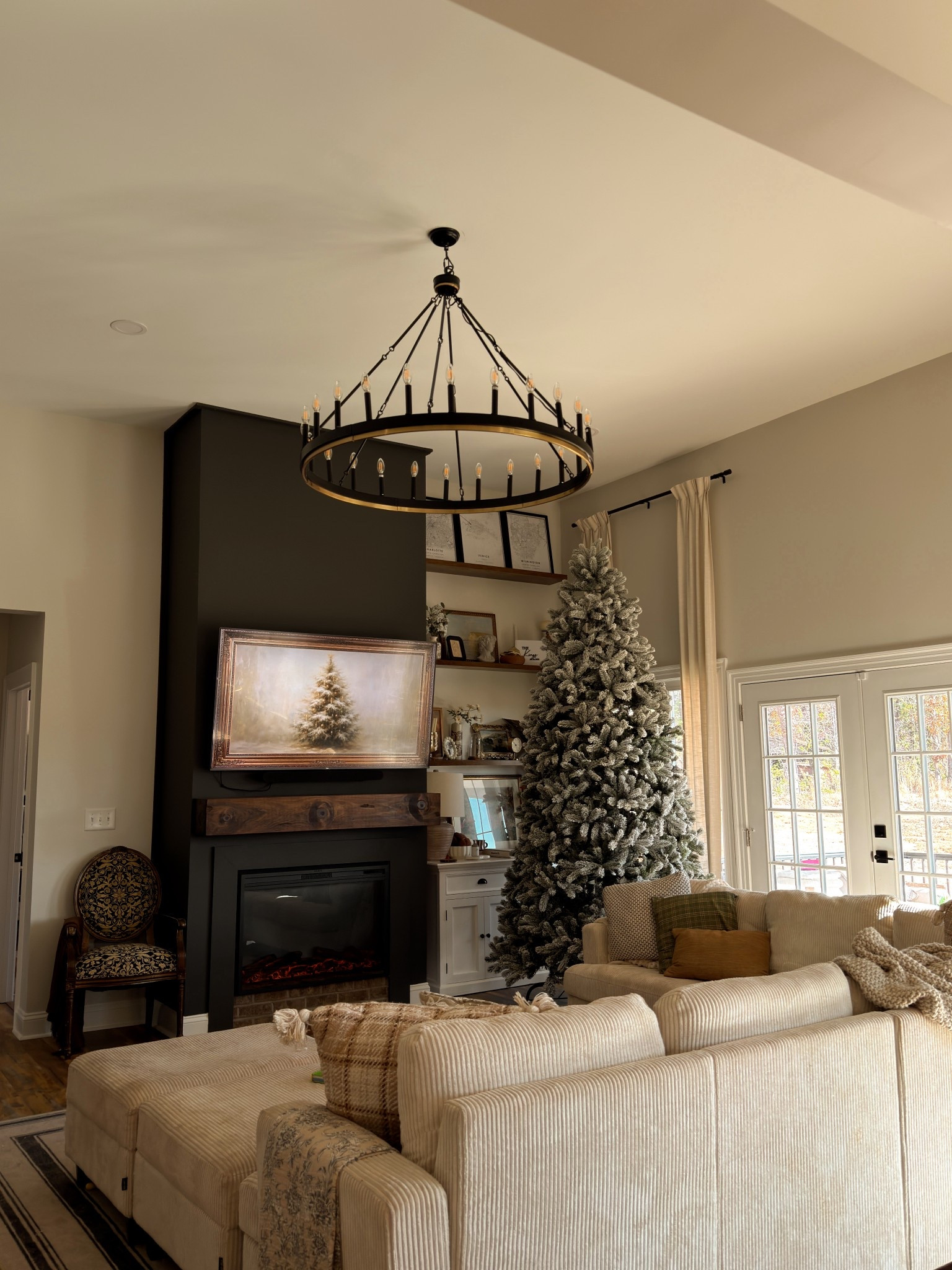 The fullest and most realistic flocked tree 🌲🎄

#LTKHoliday #LTKHome #LTKSeasonal