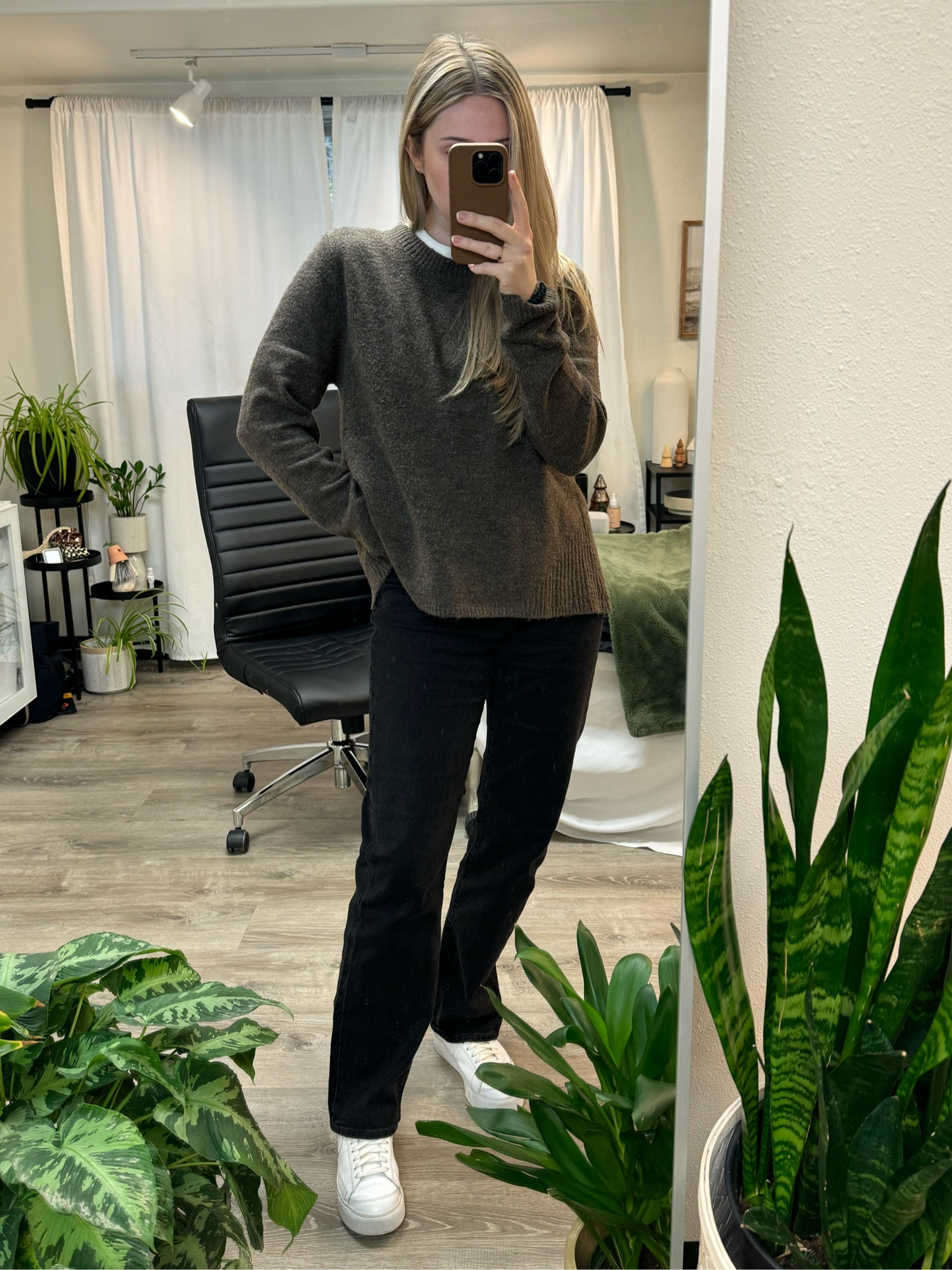 Sweater is xvci — 
STYLE: 14299-COCOAHTHR-S

#LTKGiftGuide #LTKSeasonal #LTKCyberWeek