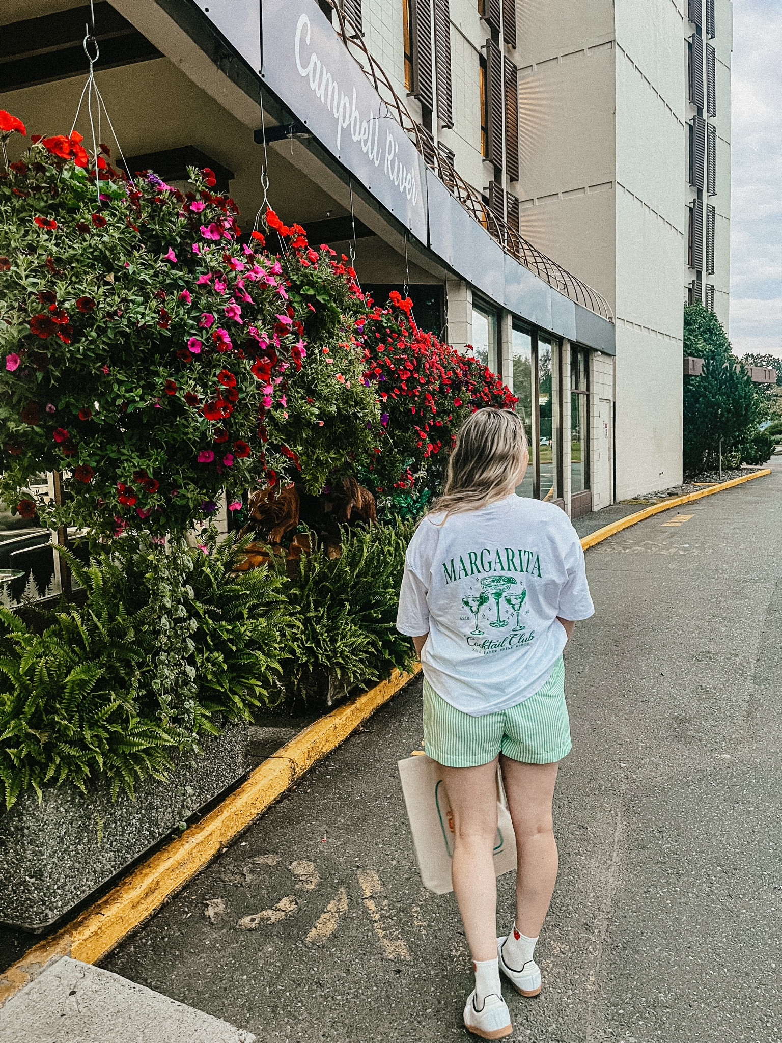 Graphic tshirt, boxer shorts, samba, adidas, sneakers, shorts and tshirt, graphic tee

#LTKStyleTip #LTKSeasonal #LTKTravel