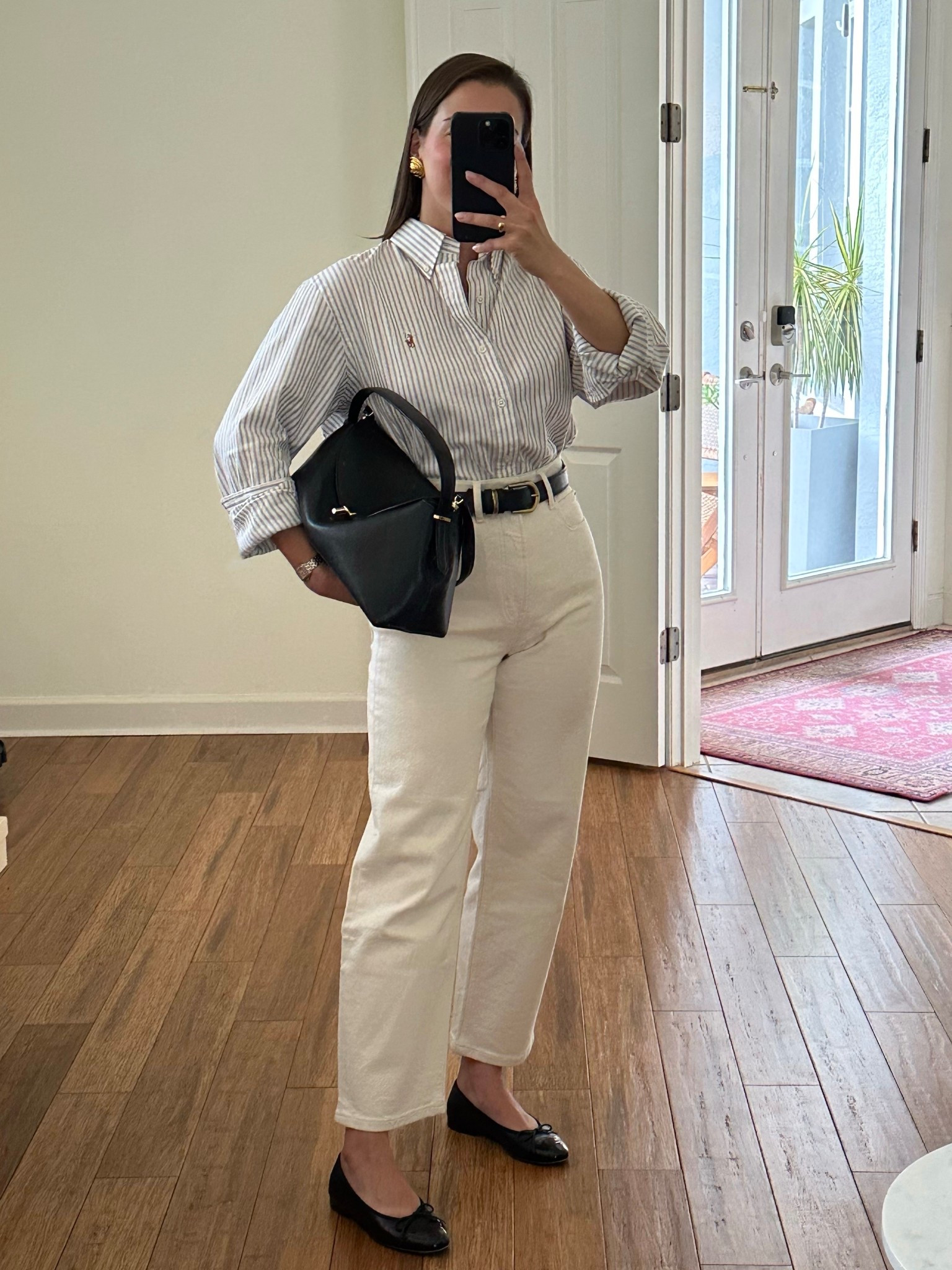 Classic summer outfit, denim, ballet flats, workwear



#LTKStyleTip #LTKFindsUnder100 #LTKSeasonal