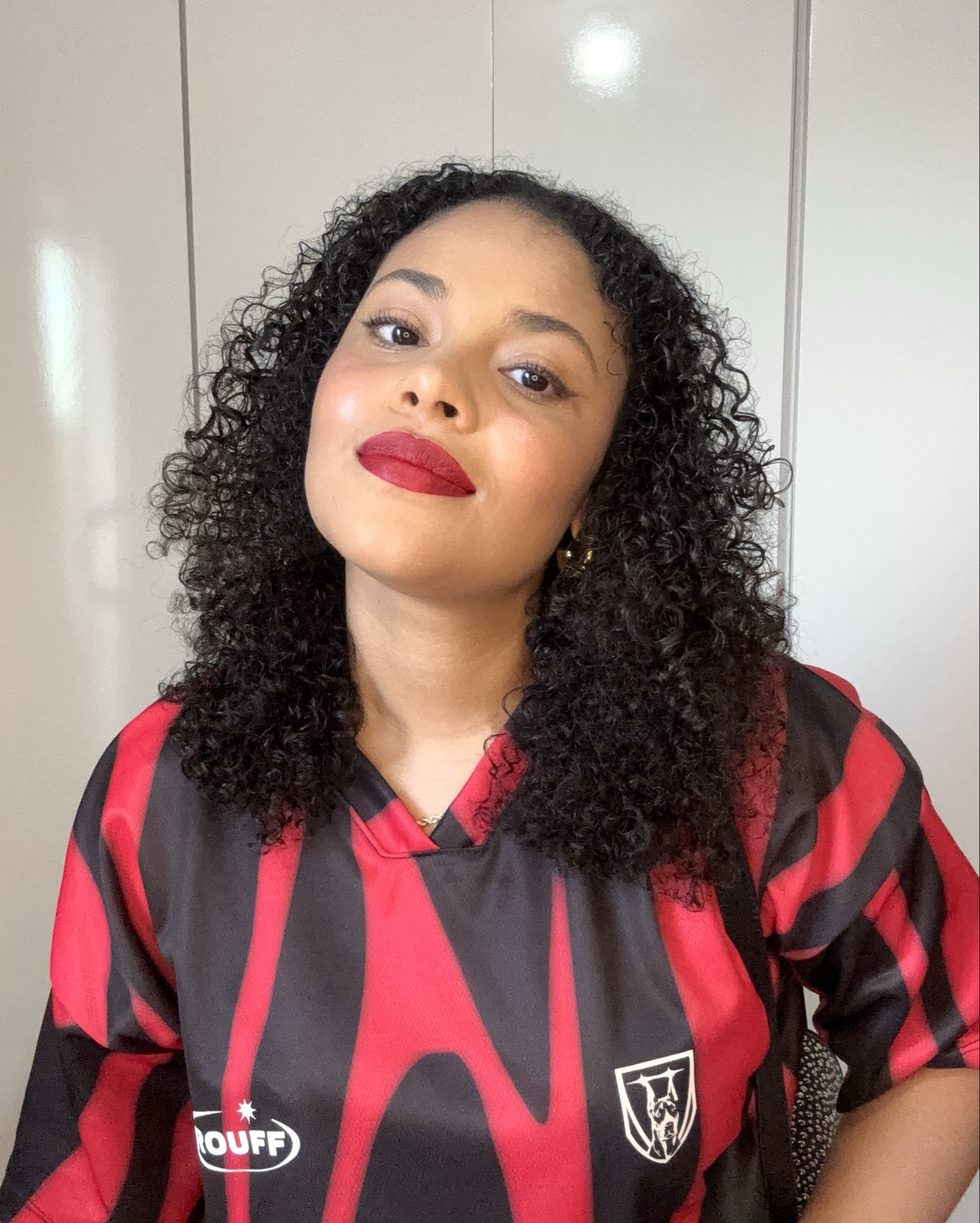 Make vermelha para combinar com essa camiseta linda ❤️✨

#LTKbrasil #LTKbeleza