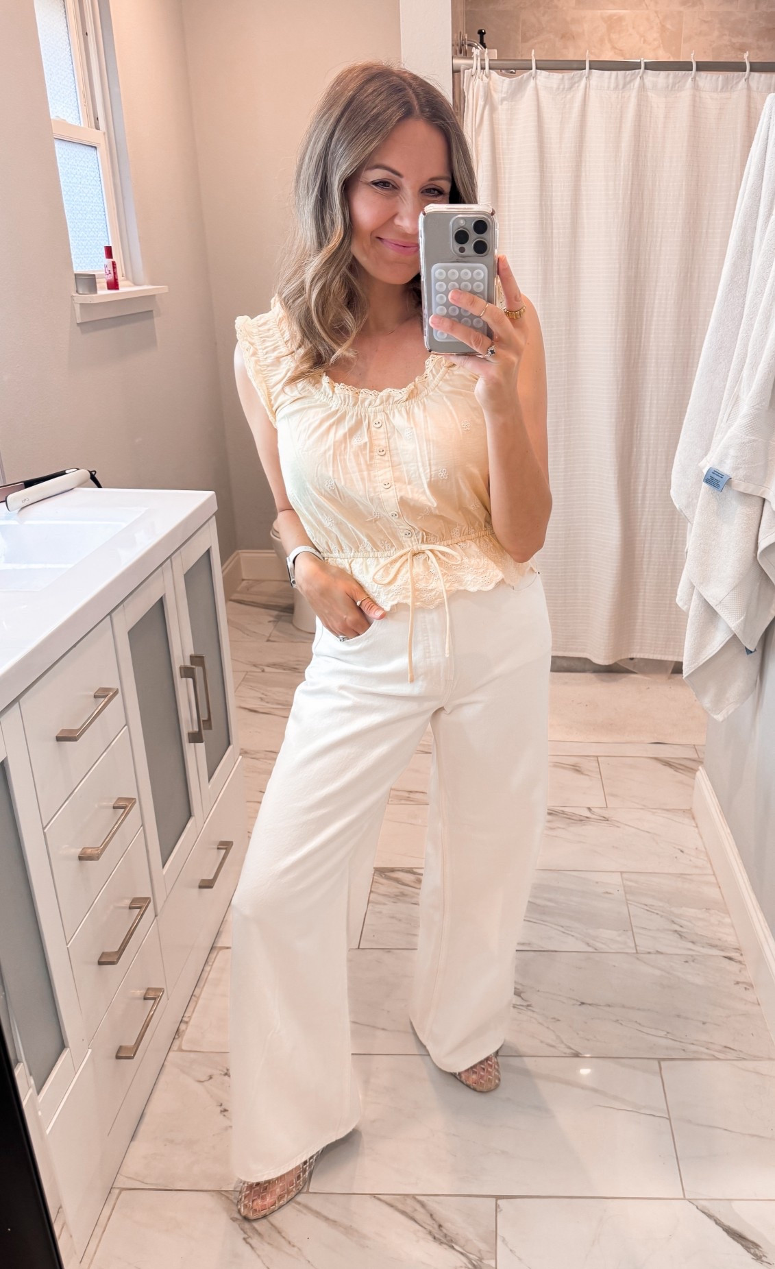 XS in top 

#LTKootd #LTKmomlife #LTKOver40