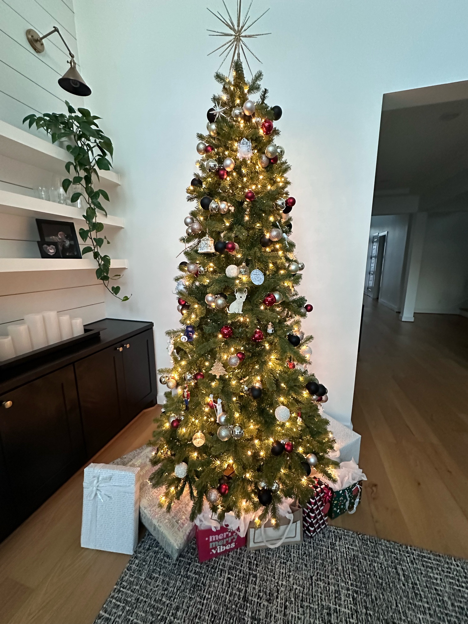Christmas essentials 2024 

20 month old toddler Best Buy’s
Home dupes
Staples 

#LTKFamily #LTKHome #LTKGiftGuide