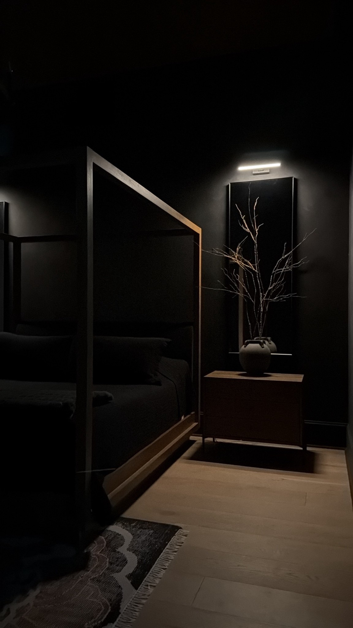 Picture lights are always a good idea! 💡

#picturelights

#LTKHome