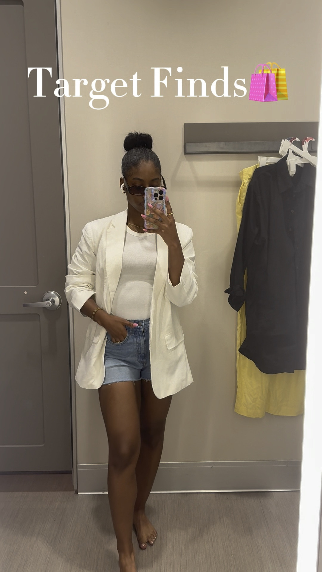 🚨Target Finds 🚨

Stopped by Target to find some new summer pieces. I lucked up because they were having a 30% off sale. All of these pieces will be in my summer rotation. Can’t wait to style these pieces 