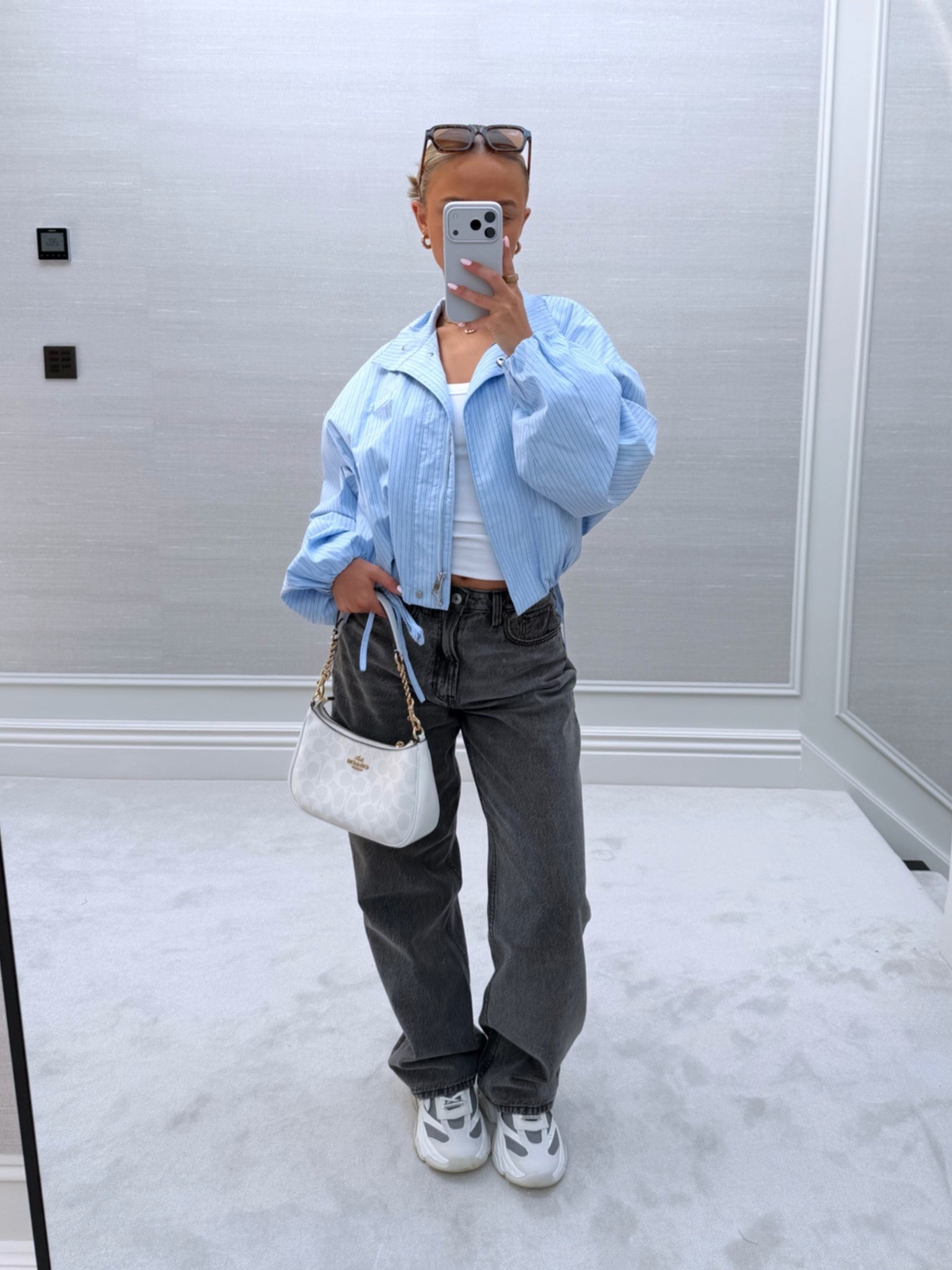 autumn outfit inspo 🍂

Pinterest style outfit ideas autumn winter TikTok casual easy basic neutral ootd petite jeans wide leg fall blue pinstripe jacket cropped bomber

#LTKuk #LTKautumn #LTKeurope