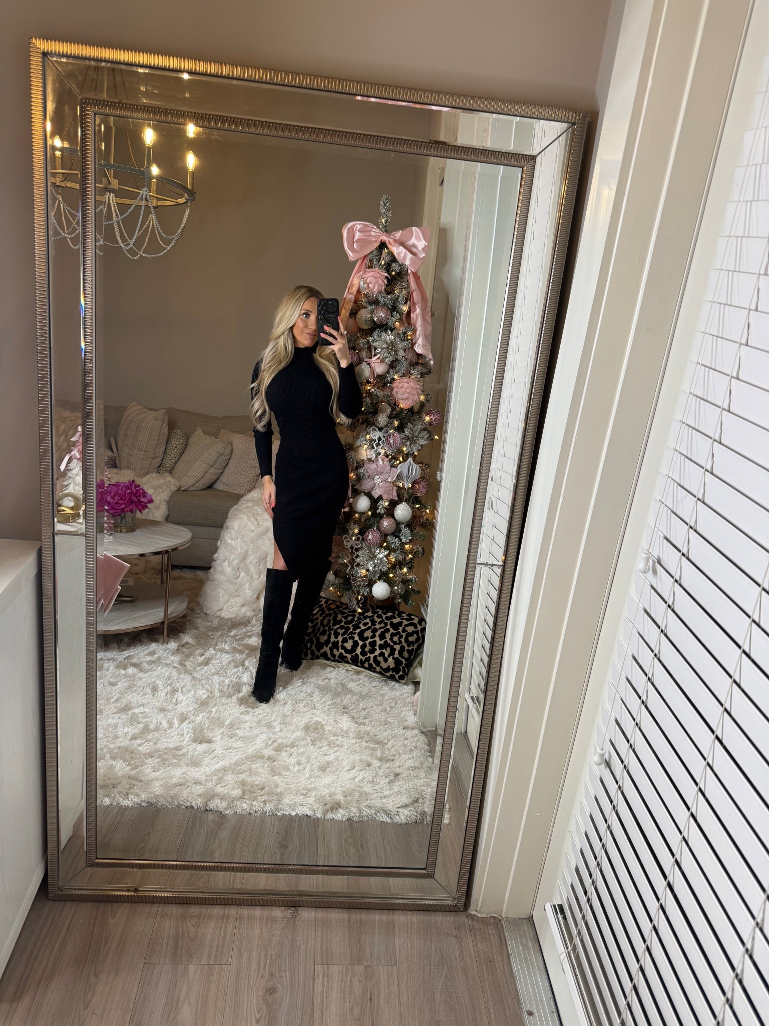 Holiday outfit that works for dinner, Holiday Parties, and everything in between ✨🖤

#LTKPetite #LTKHoliday #LTKSeasonal