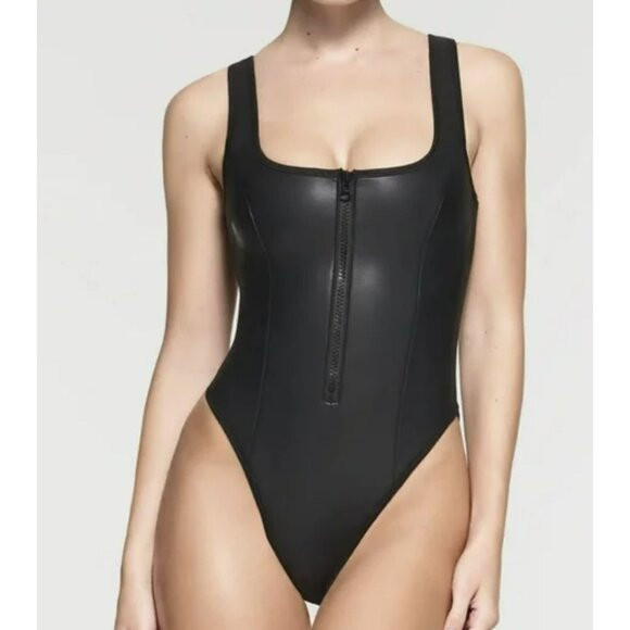 SKIMS RUBBERIZED SCUBA SWIM SCOOP NECK ONE PIECE SWIMSUIT IN ONYX Medium | Poshmark