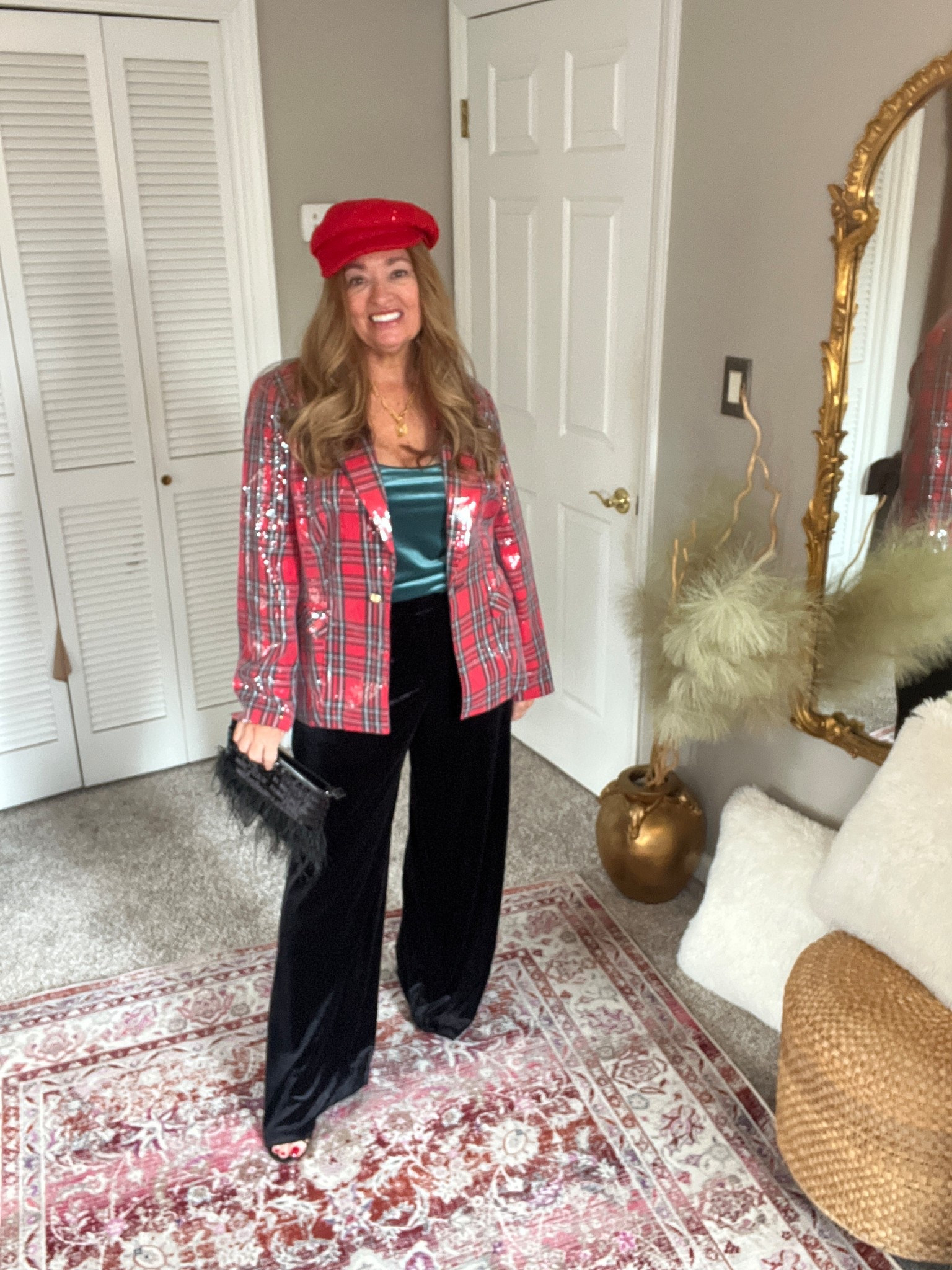 Fabulous sequin blazer. 

#LTKootd #LTKHoliday #LTKgrwm