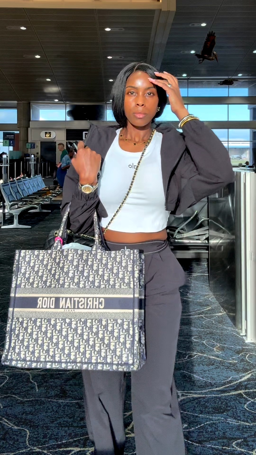 Alo airport outfit #ootd
Aspire logo tank : med
Playmaker jacket : xs
Suit up pants: xs long

#LTKStyleTip #LTKFallSale #LTKMidsize