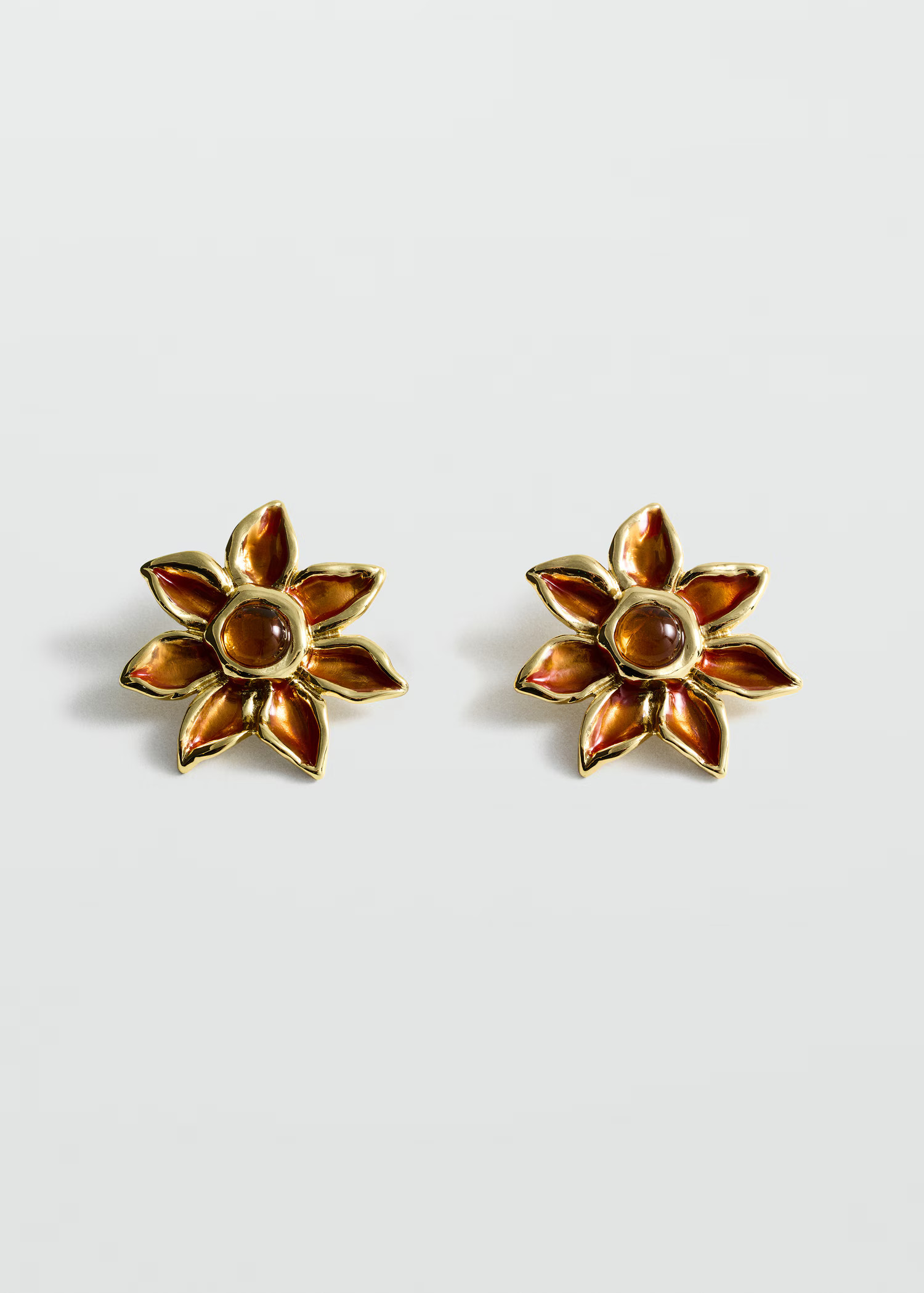 Maxi flower earrings - Woman | MANGO USA | MANGO (US)