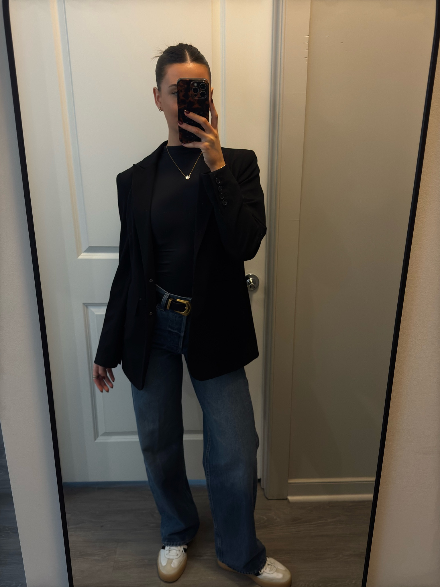 basic everyday office outfit 🖤💻

#LTKSeasonal #LTKWorkwear