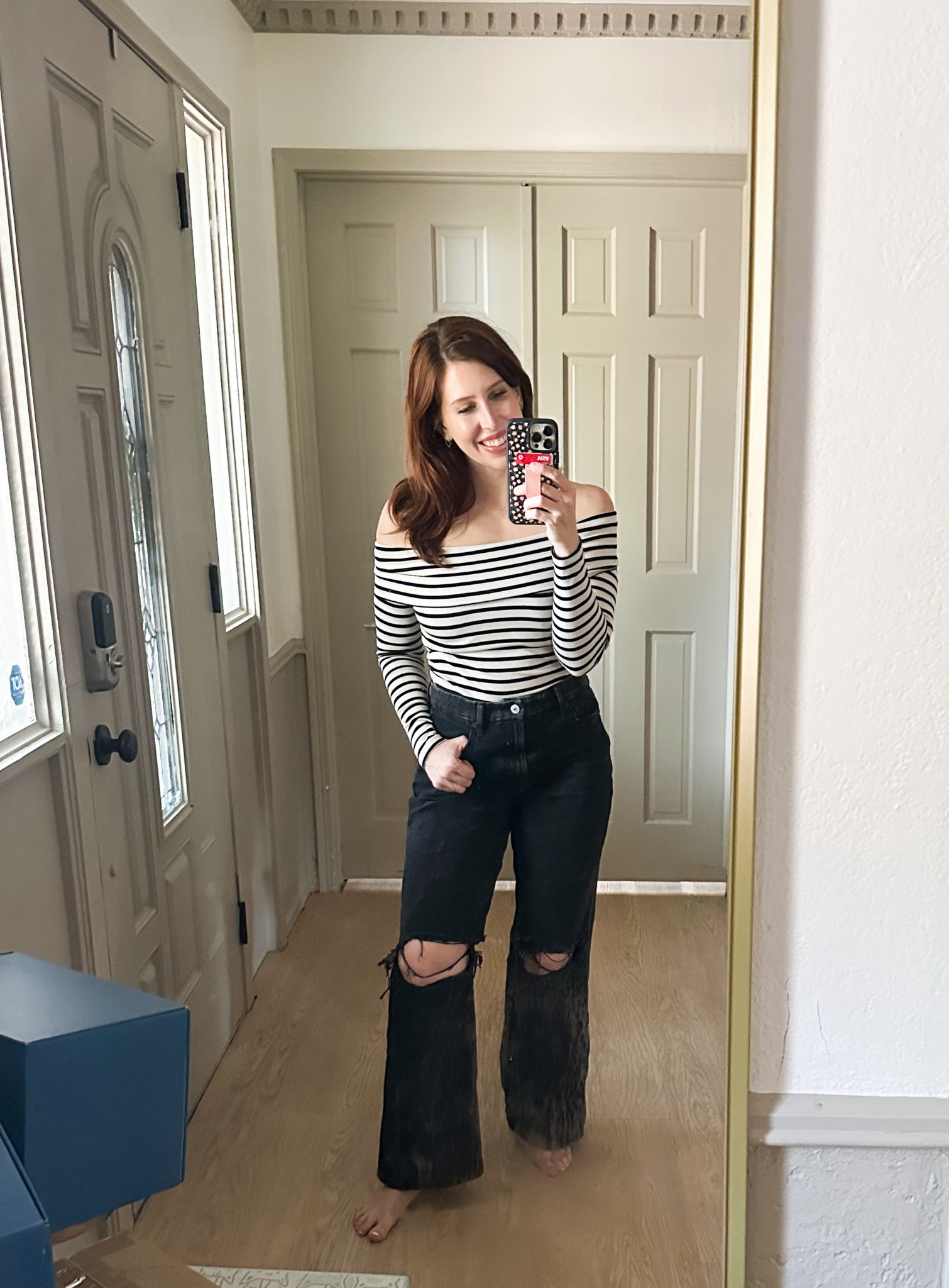 This is a great summer to fall transition outfit! Right on trend with baggy jeans but not too warm with the sassy off the shoulder vibe. #millennialstyle #americaneagle #momstyle

#LTKHome #LTKStyleTip
