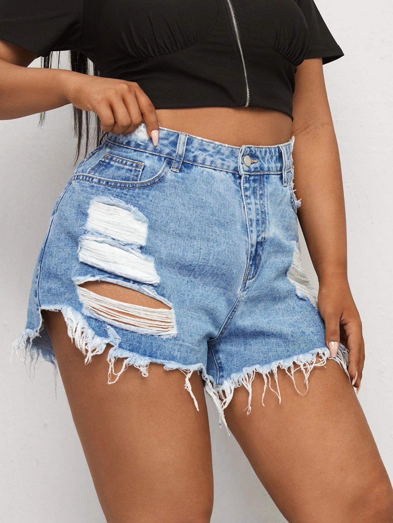 Plus Light Wash Raw Hem Ripped Denim Shorts | SHEIN