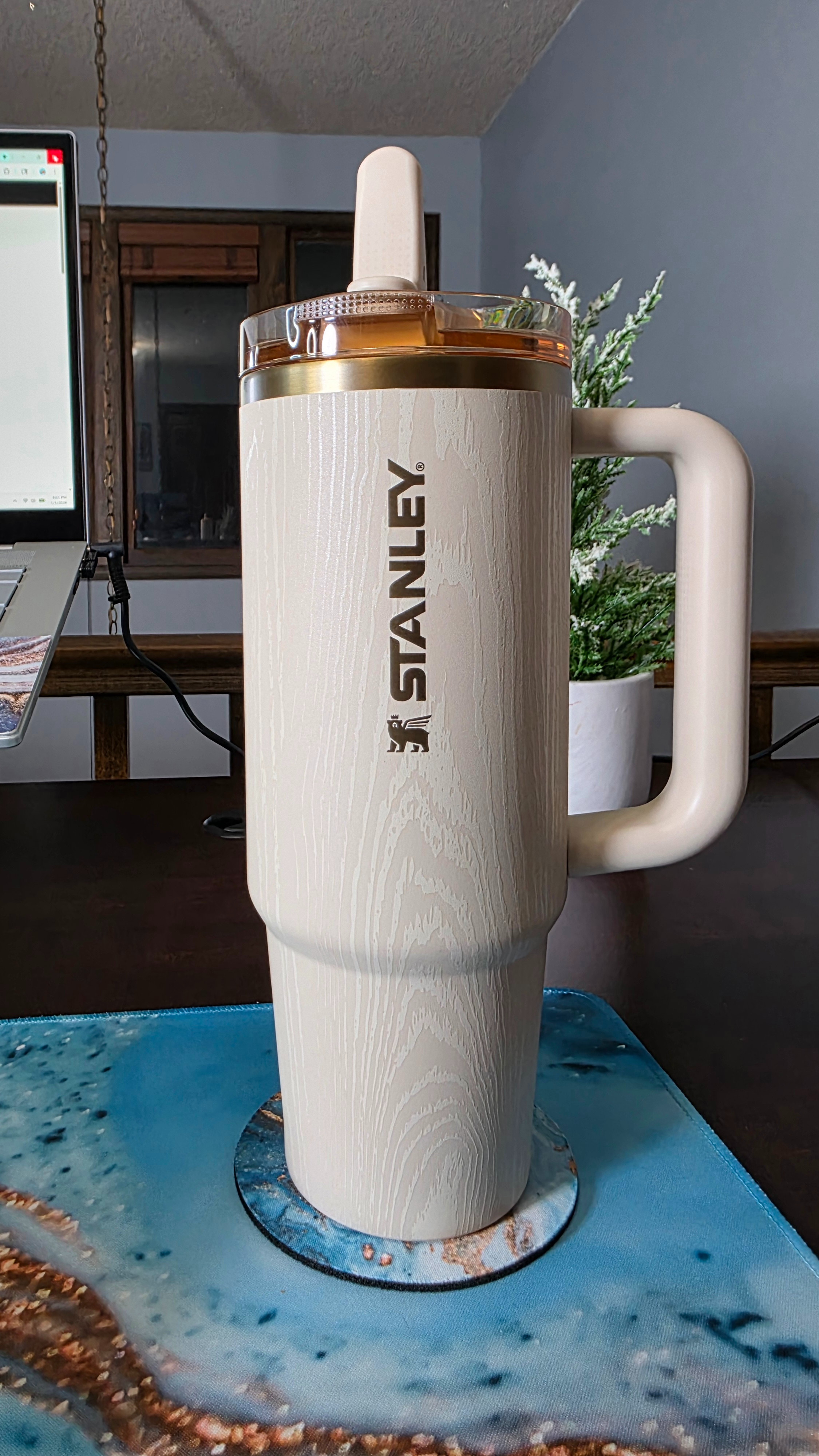 This one earned a permanent spot on my desk.
The Stanley Pro Tour 30oz is the perfect size for all-day sipping without feeling bulky, and the handle makes it easy to grab while I’m working. It keeps drinks cold for hours and doesn’t leak, which matters more than aesthetics once real life kicks in. 

 #LTKmusthave #LTKhome #LTKfinds #LTKFindsUnder50

#LTKActive #LTKSaleAlert