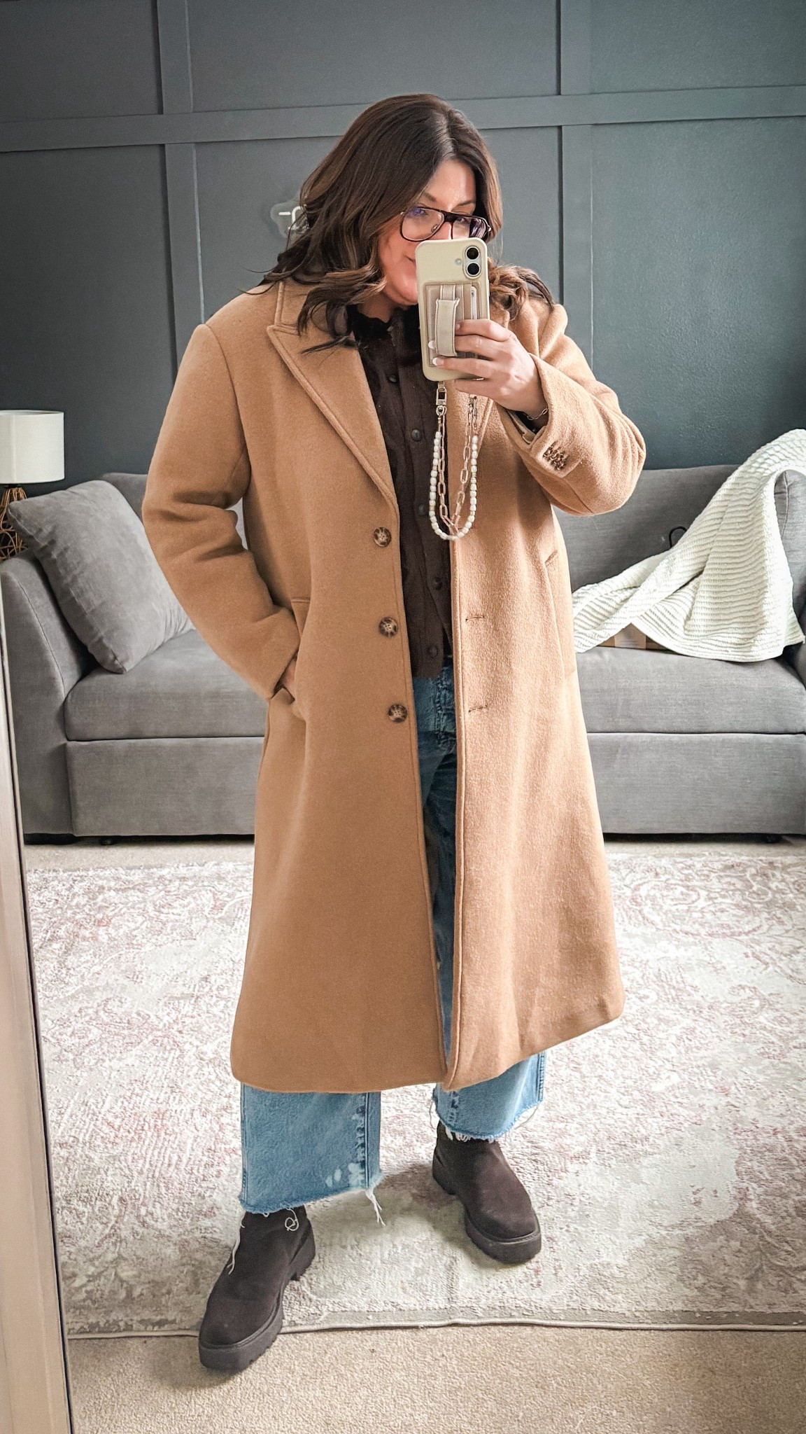 Today’s ootd:
A&F wool coat (XL)
A&F cardi (XL)
Madewell barrel jeans (32)
Sam Edelman Laguna boots



#LTKOver40 #LTKMidsize #LTKSaleAlert