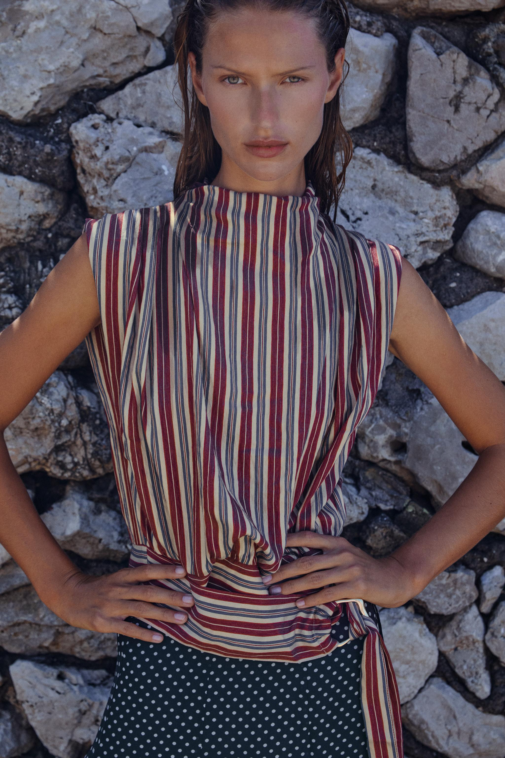 STRIPED TOP WITH KNOT DETAIL | Zara US