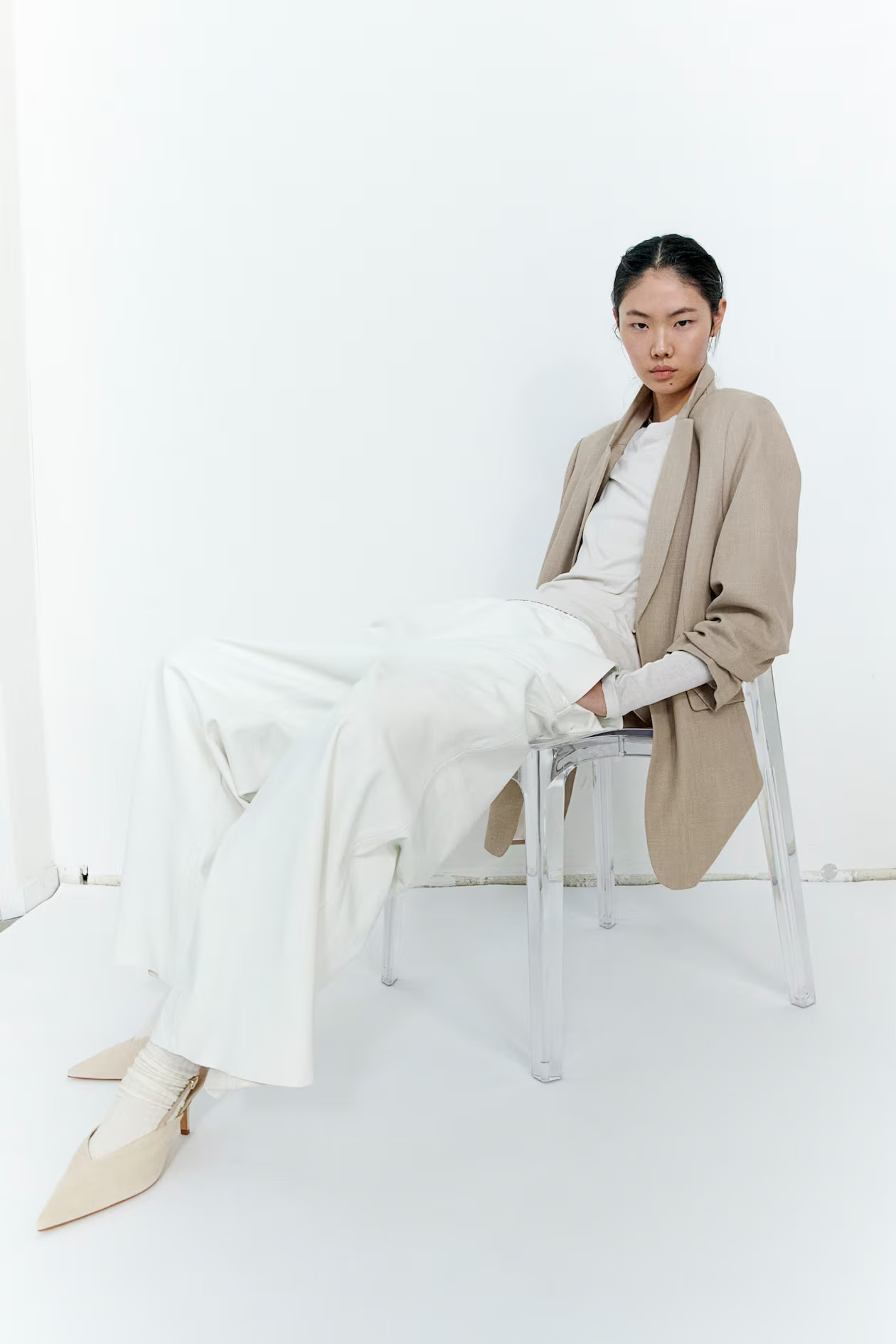 Blazer mit gerafftem Arm - 3/4-Arm - Normale Länge - Beige - Ladies | H&M AT | H&M (DE, AT, CH, NL, FI)