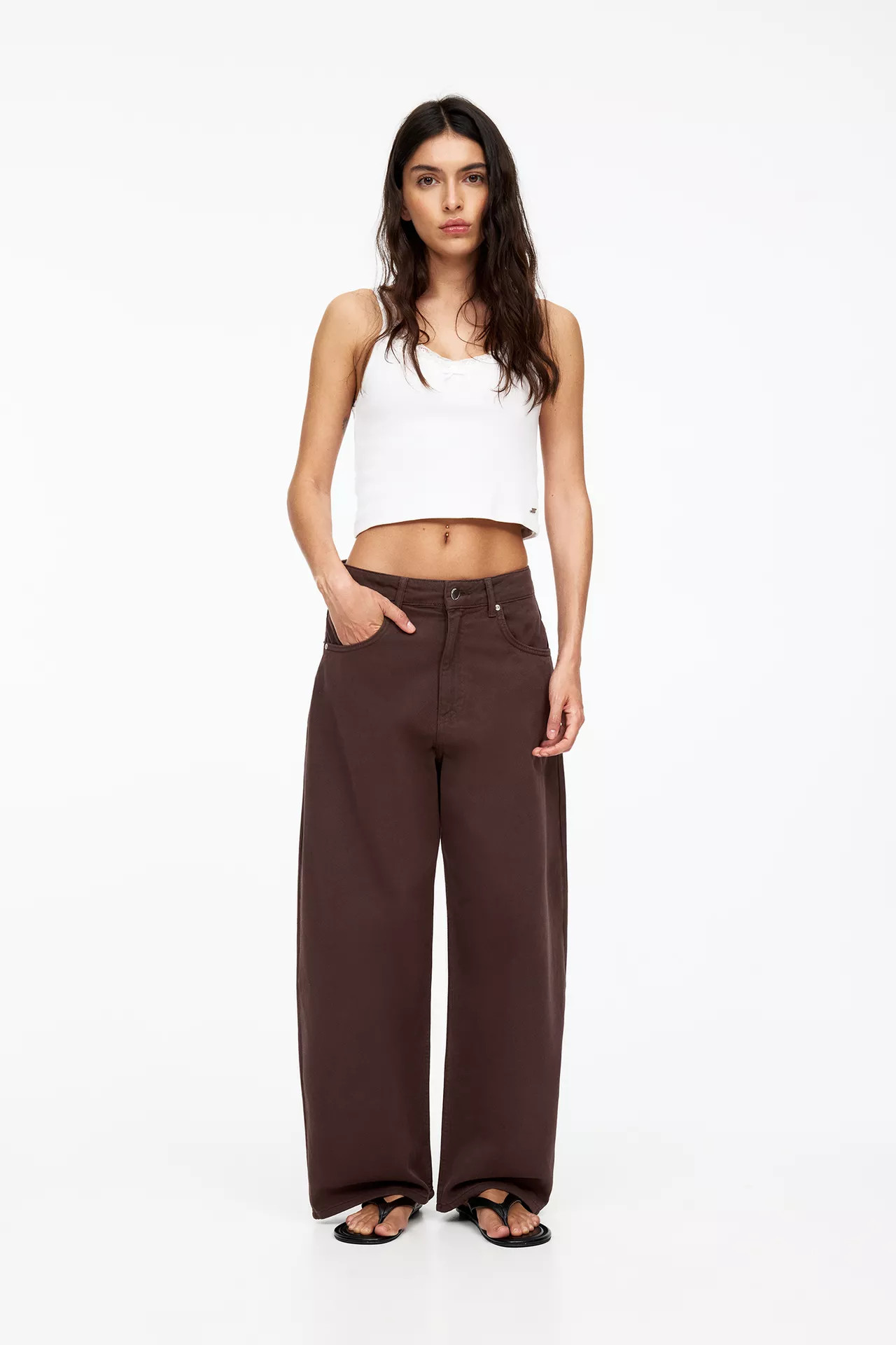Mid-waist barrel jeans | PULL and BEAR UK