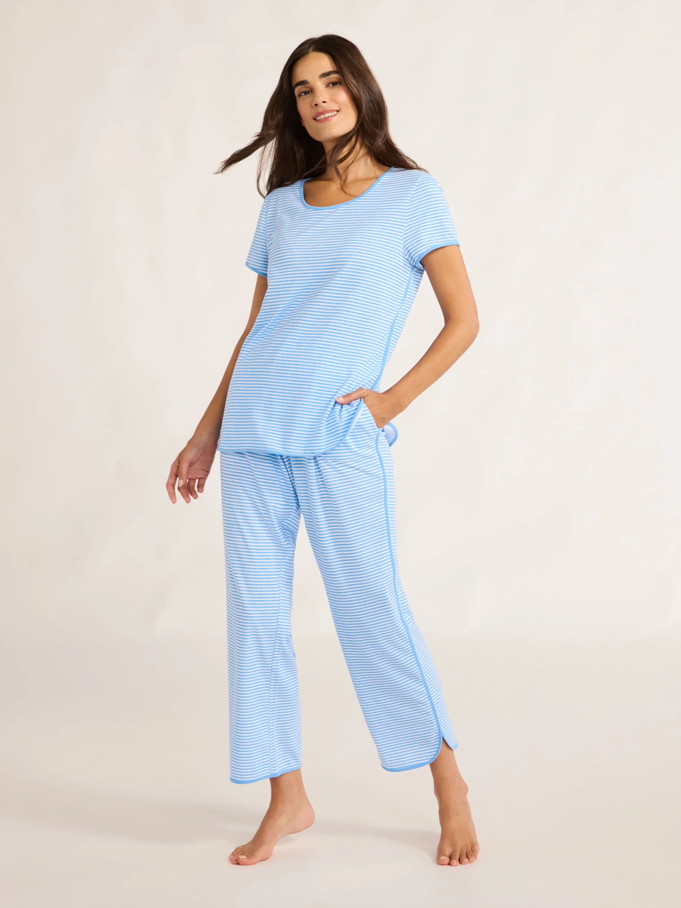Joyspun Women's Sleep Tee and Pants Pajama Set, 2-Piece, Sizes XS-3X | Walmart (US)