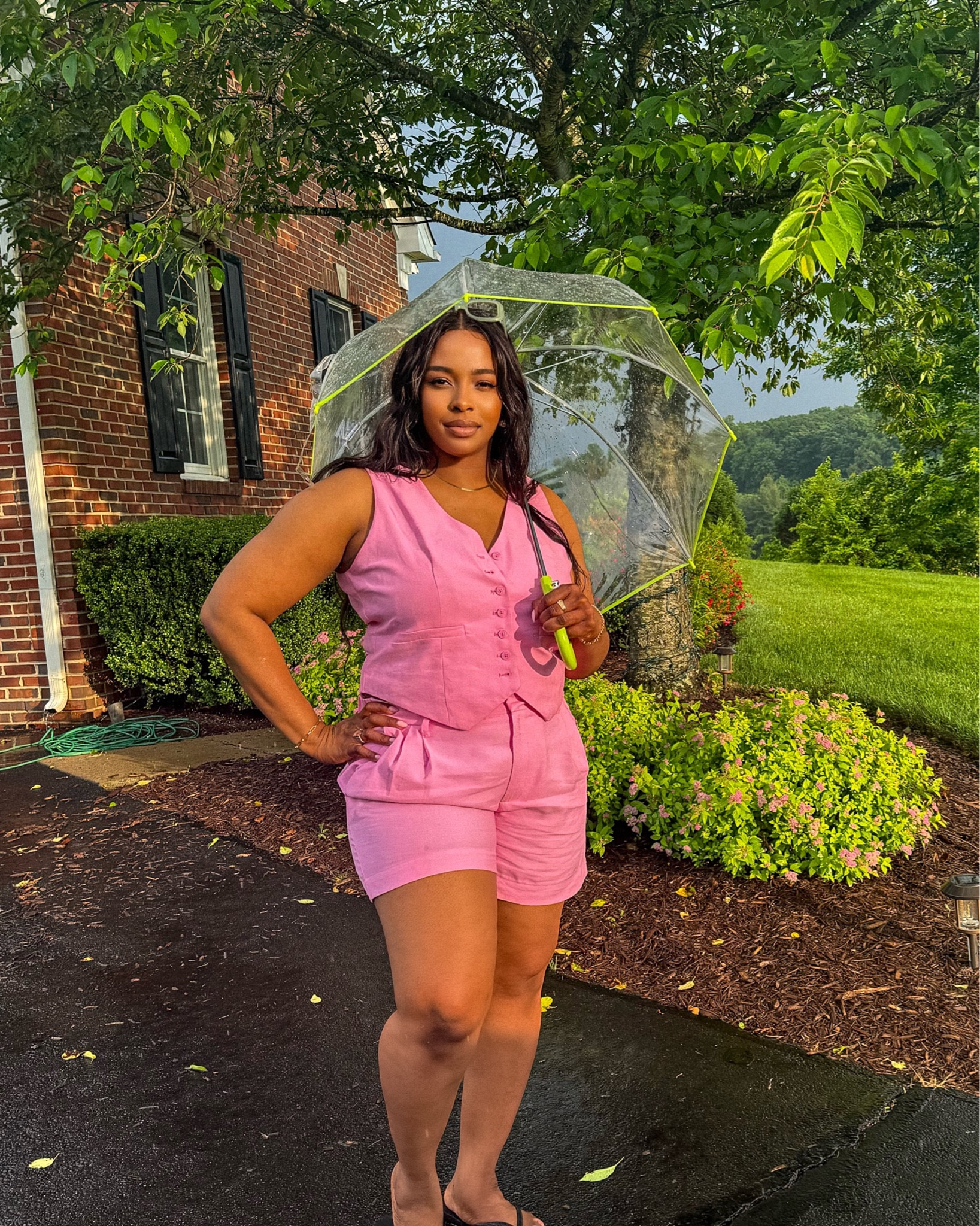 Casual pink outfit in size 1x for a sophisticated casual vacation day or meet up with friends 💗 Or a casual day in the city! 

These linen shorts with a button up vest can be dressed up or made super casual paired with sandals or sneakers. Crossbody bag or purse.  

Pink looks good on every occasion 💗

Size 14
Size 16
Size xl 
Size 1x 
Outfit idea 

#LTKPlusSize #LTKWorkwear #LTKStyleTip