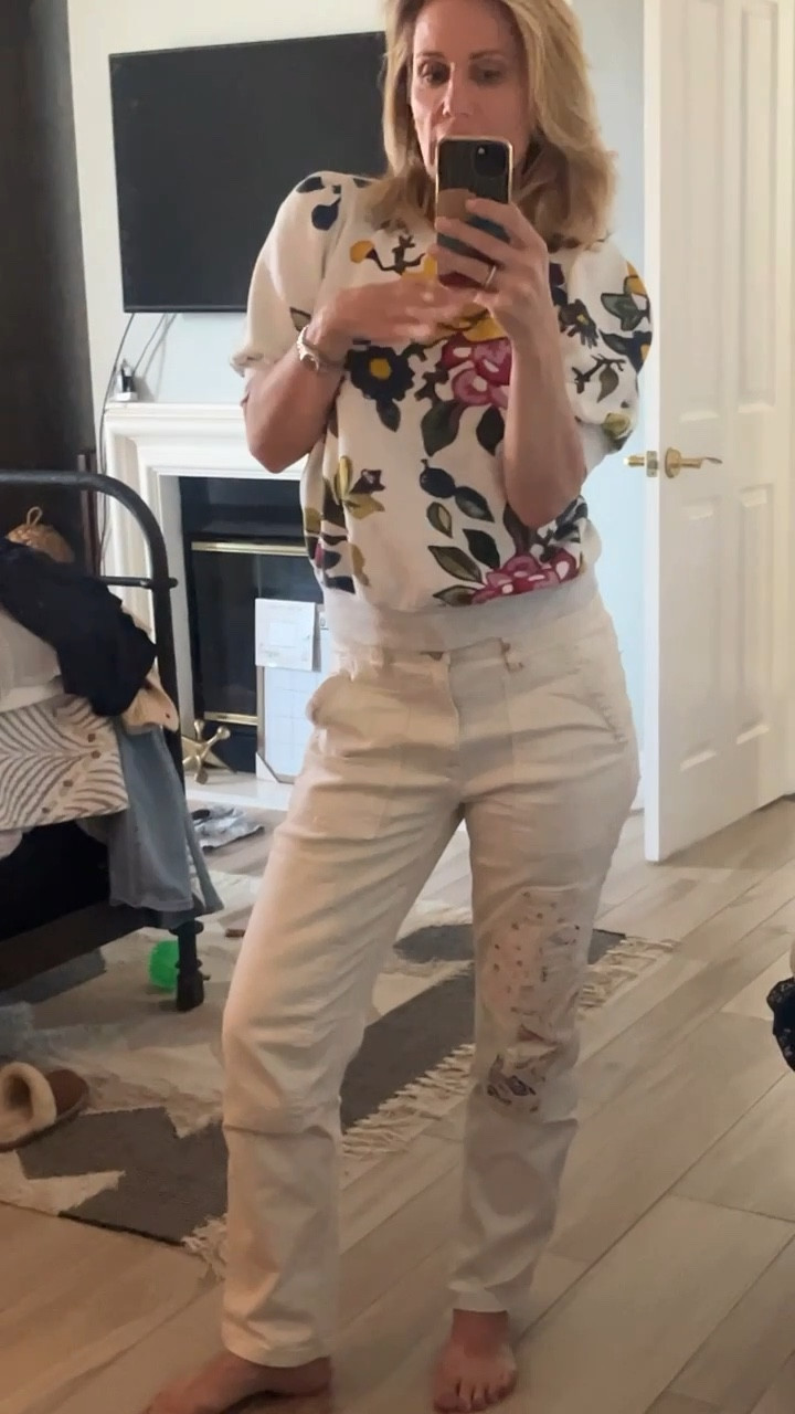 This shirt is the cutest!!! I couldn’t find the white cargo I’m wearing, this is the same fit in peach  