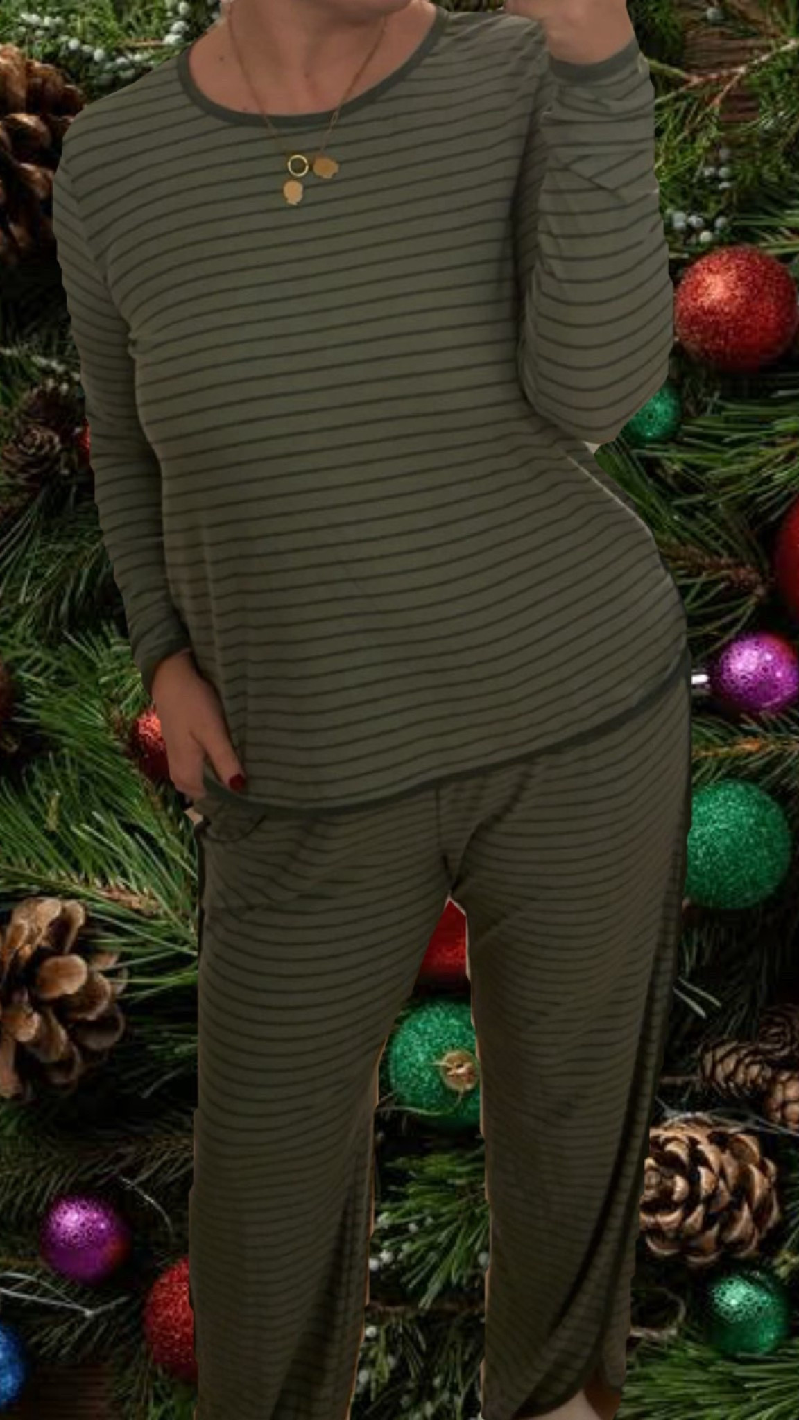 Buttery soft pajamas? Sign me up. These look identical to Lake pajamas which drew me in but the comfort is what sold me 🤩
These would make the perfect gift for you or literally anyone! 

ONLY $32.99!!!

#crownandivy #belk 

#LTKGiftGuide #LTKMidsize #LTKSaleAlert