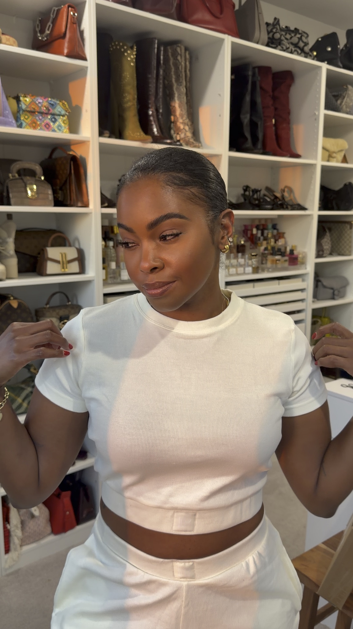 Love a good set I can wear at home and out! 
Medium in top & bottom 
Set: PrettyLittleThing
