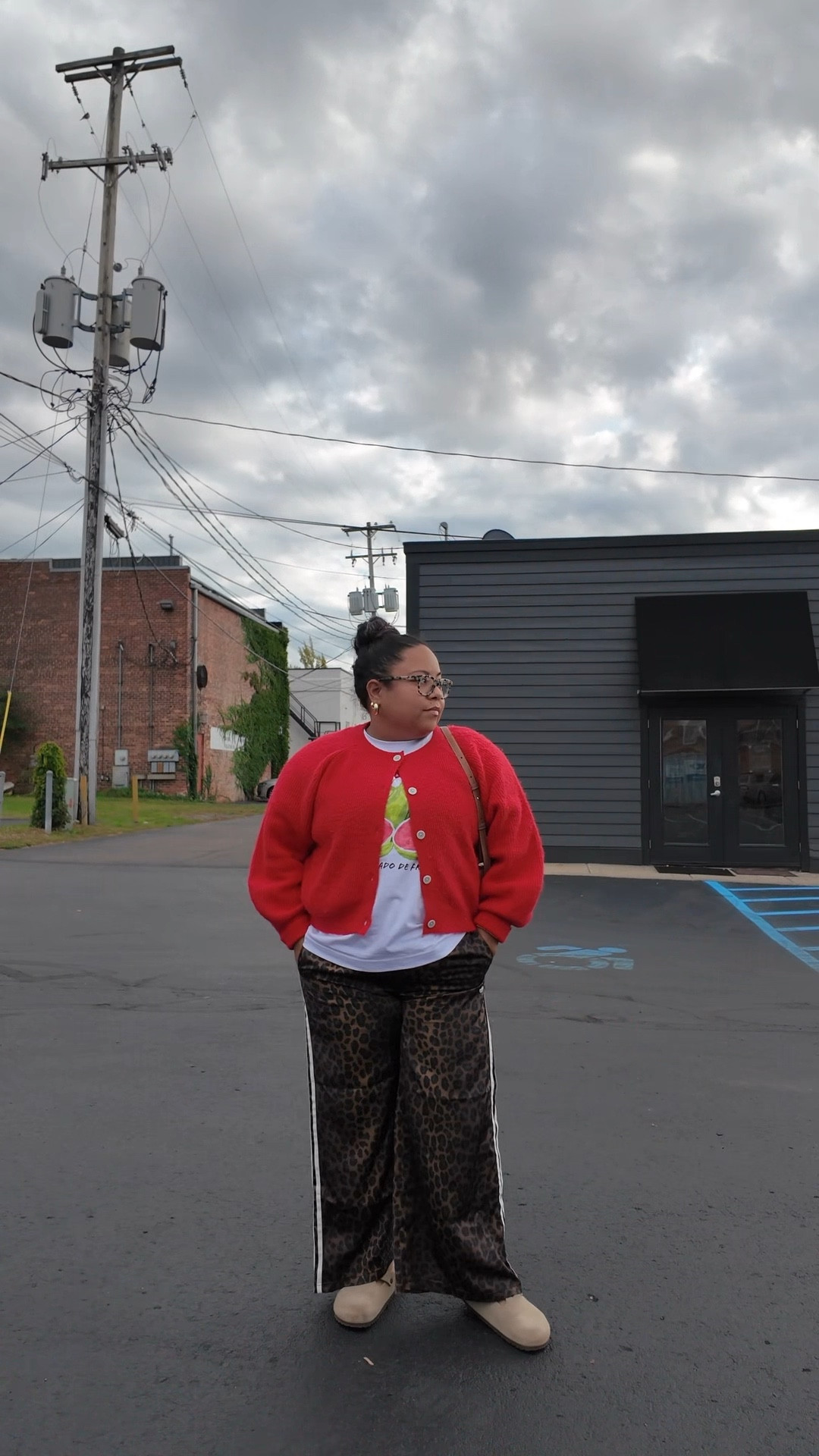 Still trying to figure out ways to wear these leopard track pants from Adidas.

It's definitely outside of my style comfort zone, but I'm kind of liking it! A little bit of dopamine dressing with this early fall look  


Target sweater, H&M shirt, Adidas pants, Birkenstock Boston, Polene bag, TJMaxx and Madewell jewelry.

#LTKSeasonal #LTKFindsUnder100 #LTKMidsize