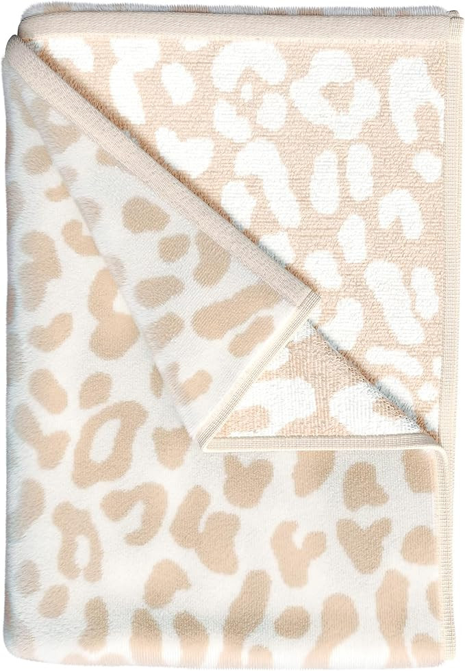 Great Bay Home 100% Cotton Oversized Beach Towel - 36" x 68" Pool Towels - Absorbent, Quick Dry, ... | Amazon (US)