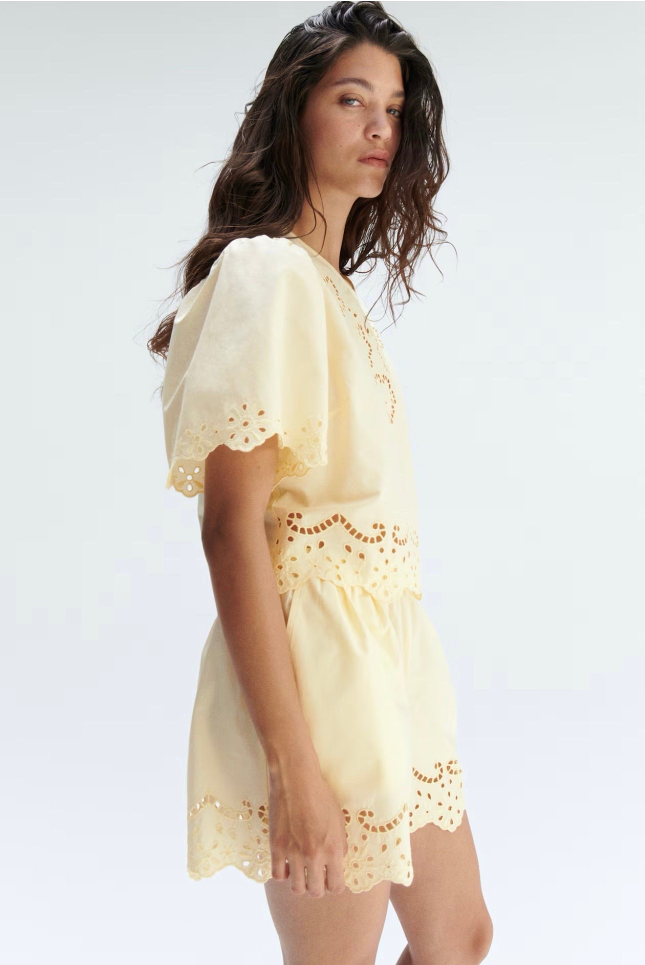 Love this eyelet butter yellow set!😍


Cute finds. Outfit inspo. Outfit ideas. Style inspo. Matching set. Summer outfit.