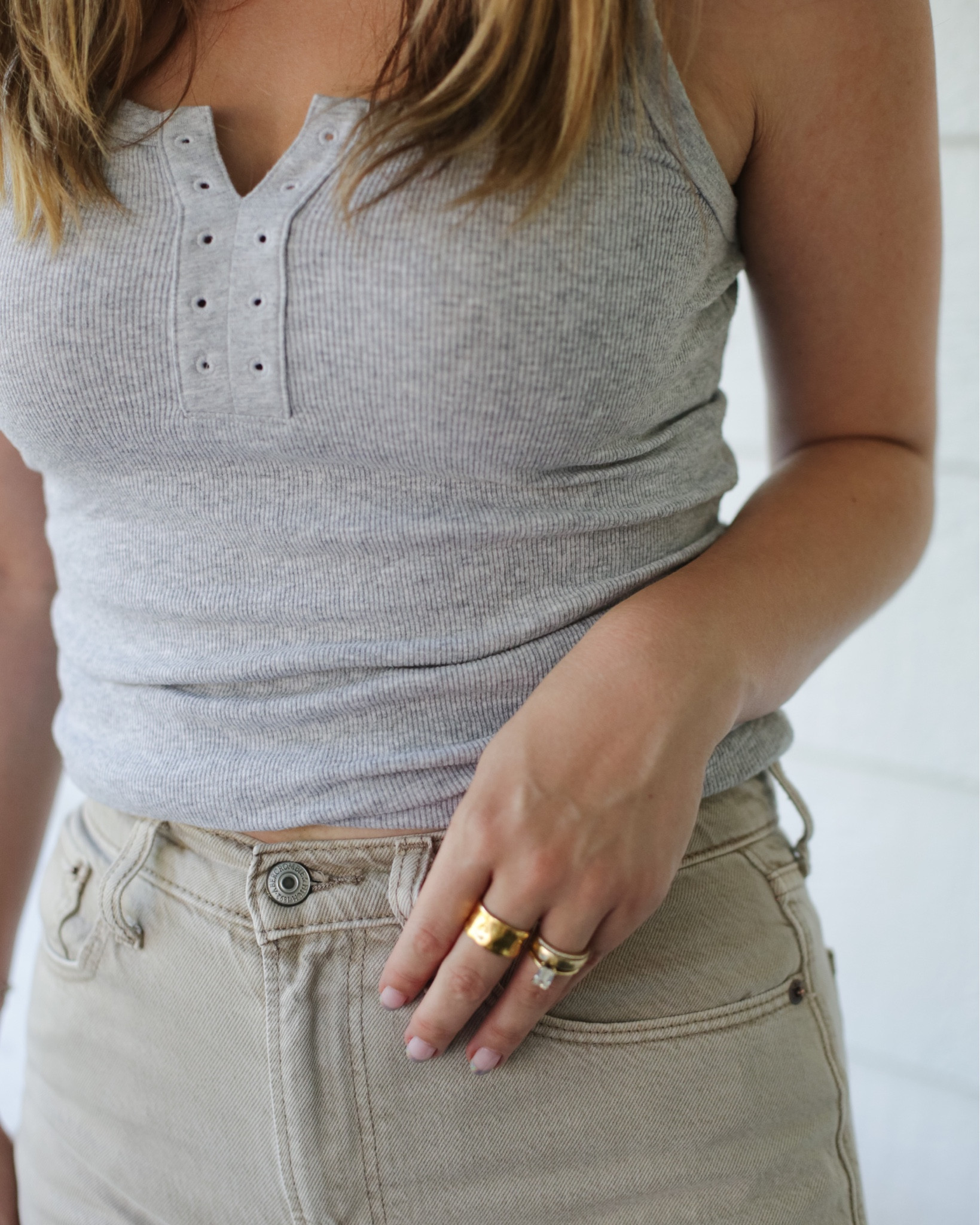 summer style, neutral style, Abercrombie jeans, aerie style, minimalist outfit, neutral outfit, minimalist style, classic style

#LTKunder100 #LTKunder50 #LTKsalealert