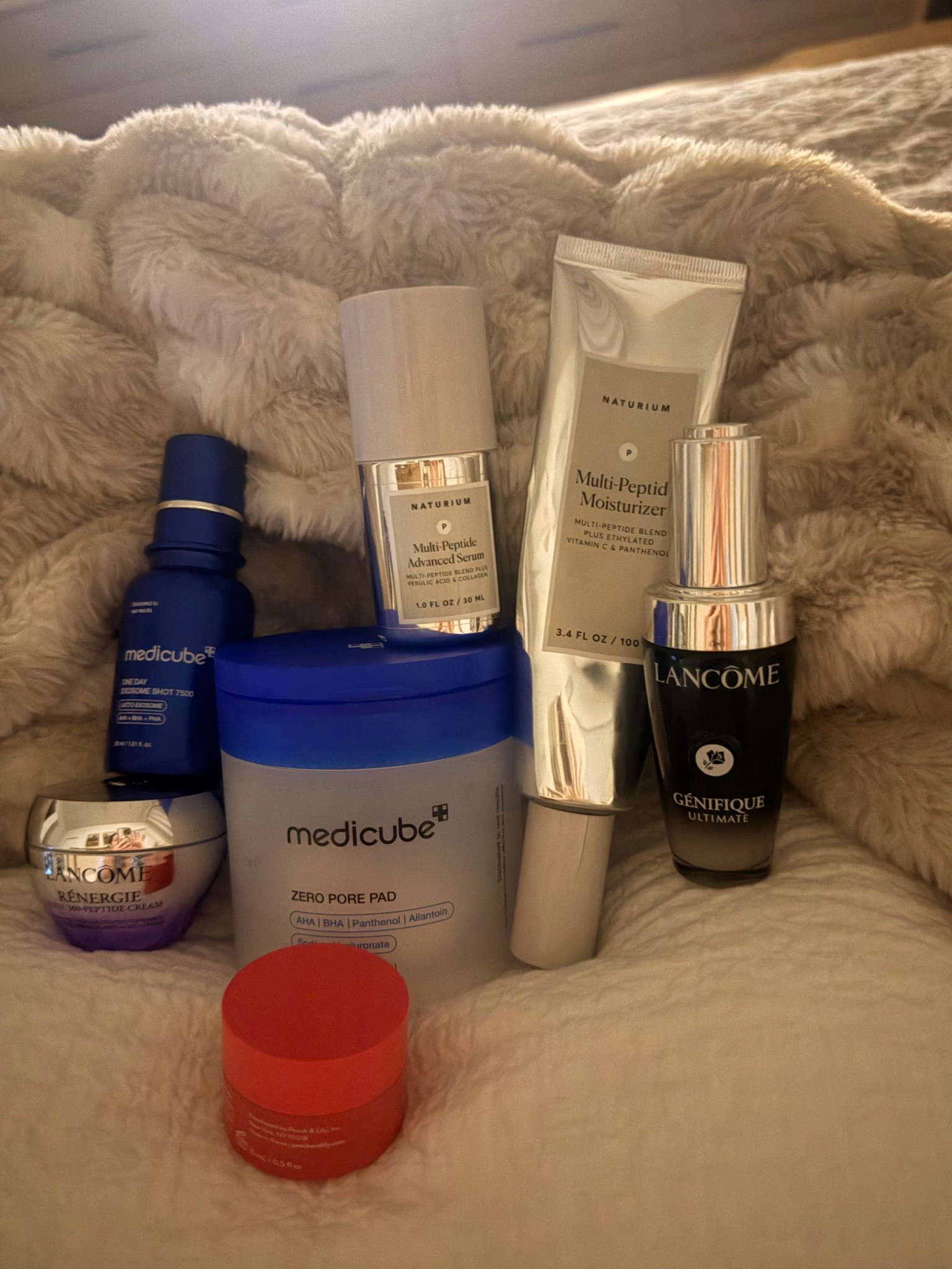 My nighttime skin care routine 🤍
Moisturizer • serum • peptide • aging • loose skin • eye cream  

#LTKBeauty #LTKgrwm #LTKselfcare
