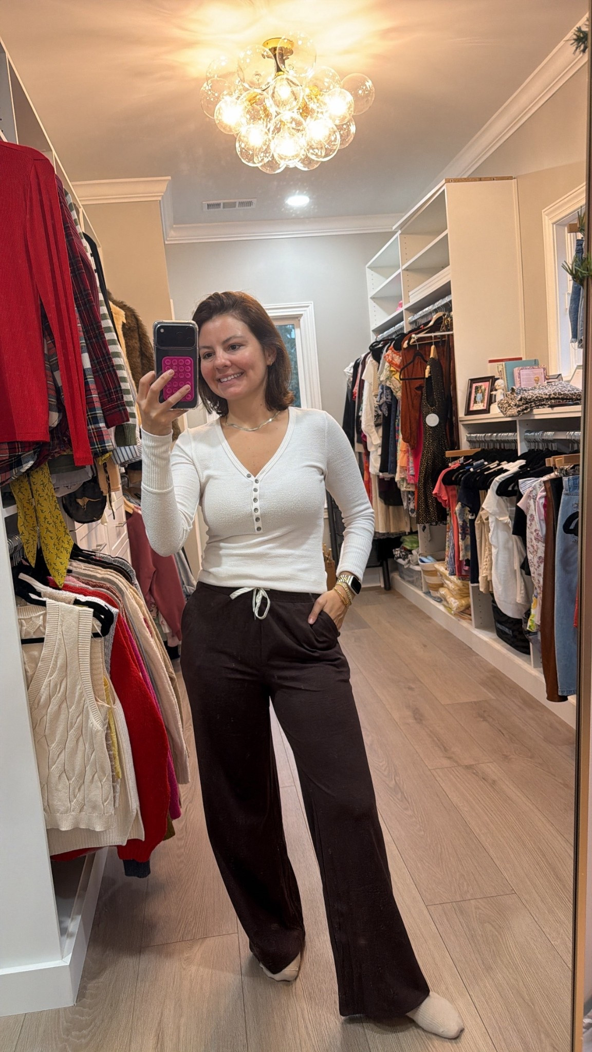 Vuori Halo Essential Wide leg Pants have my heart! They fit perfect 🤩 

#LTKGiftGuide #LTKootd #LTKHoliday