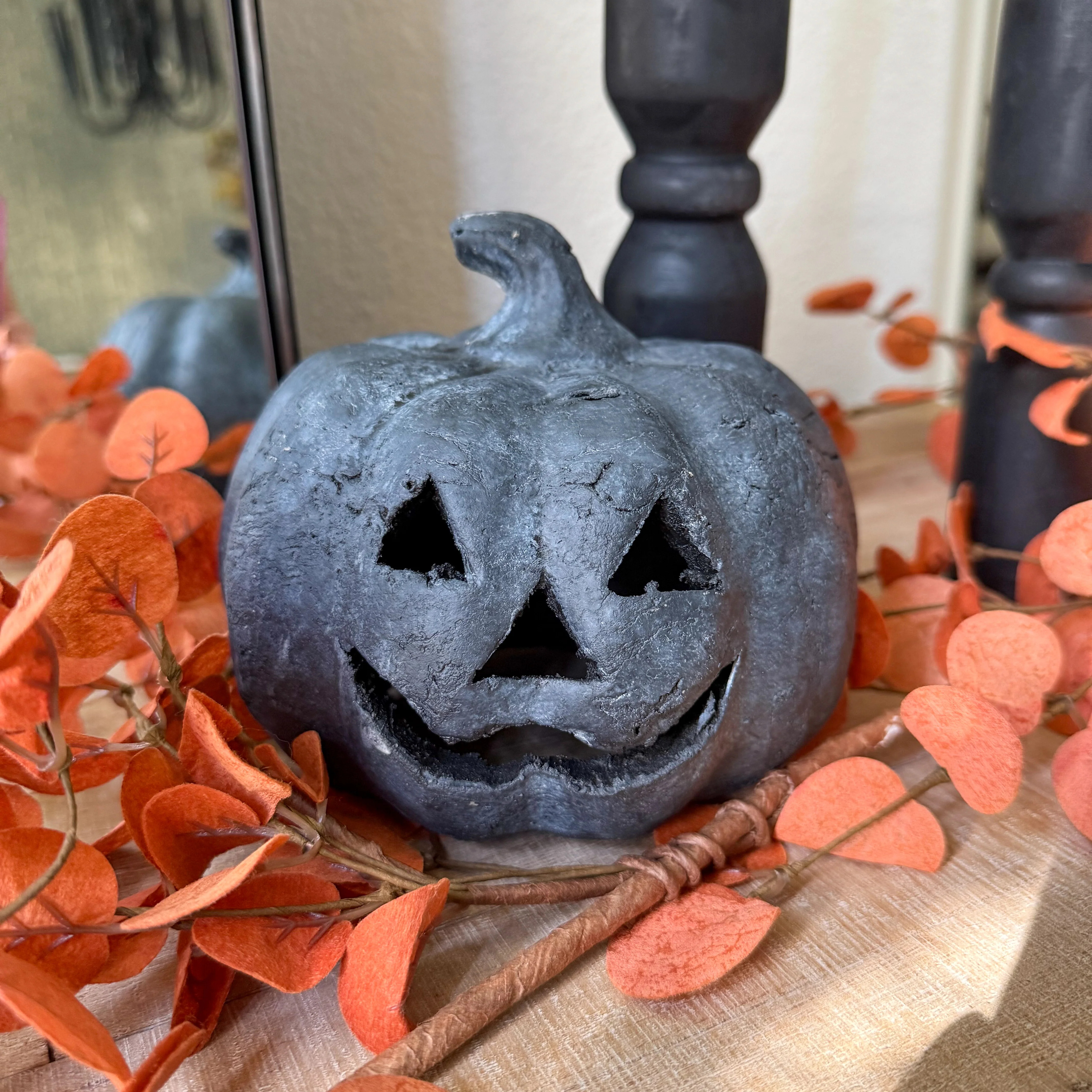 Small Black Jack-O-Lantern Pumpkin | MJHome