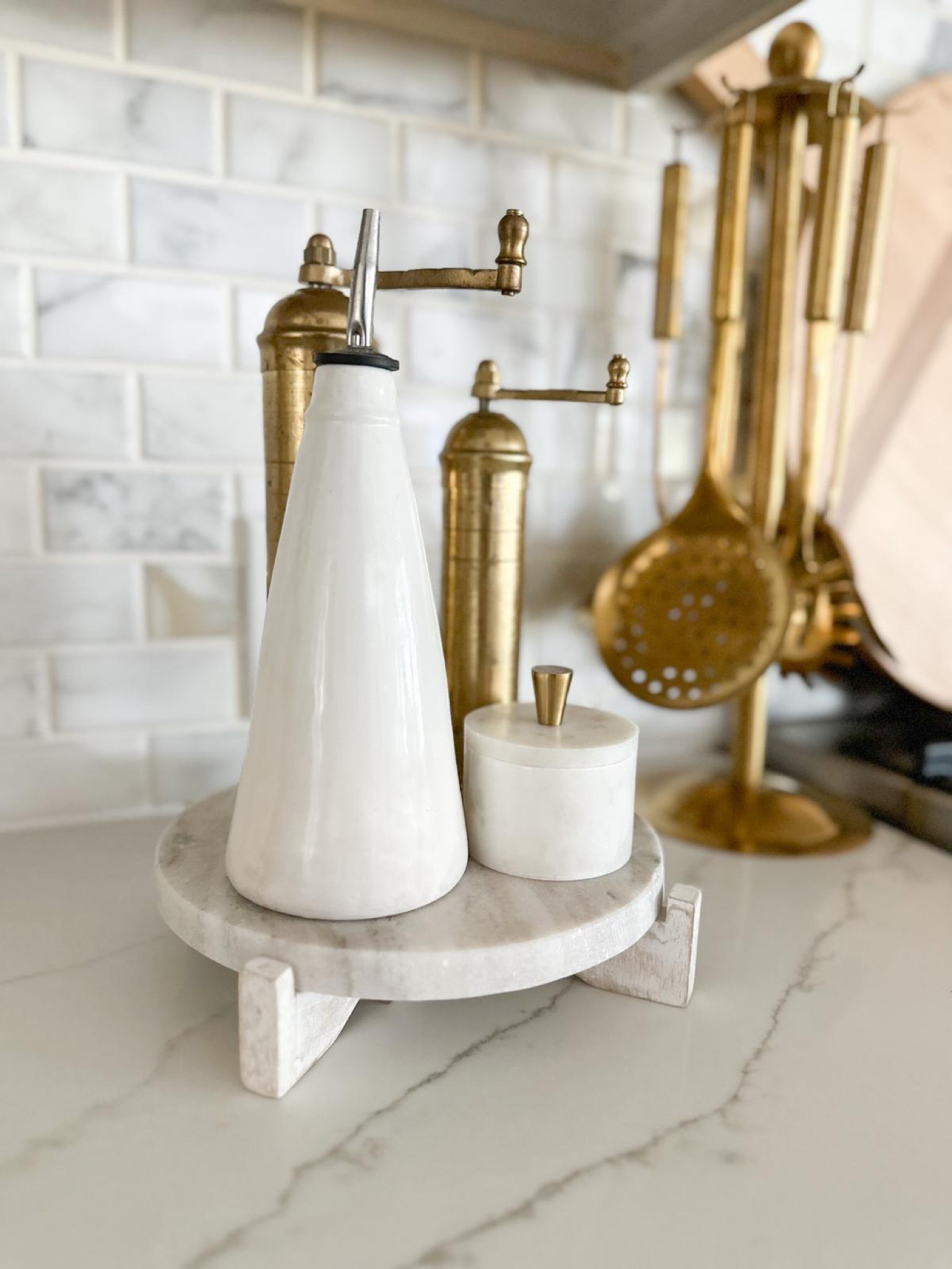 Amazon marble tray from Mudpie! These are my favorite place from amazon! They have the best items! 

Follow me @ahillcountryhome for daily shopping trips and styling tips!

Seasonal, fall, home, home decor, amazon, amazon home, amazon decor, kitchen, marble, tray, ahillcountryhome

#LTKU #LTKhome #LTKSeasonal