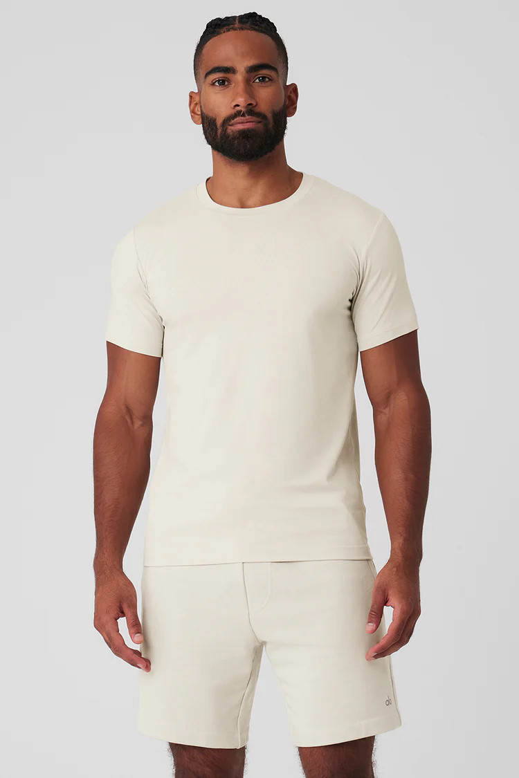 Conquer Reform Crewneck Short Sleeve | Alo Yoga (US)