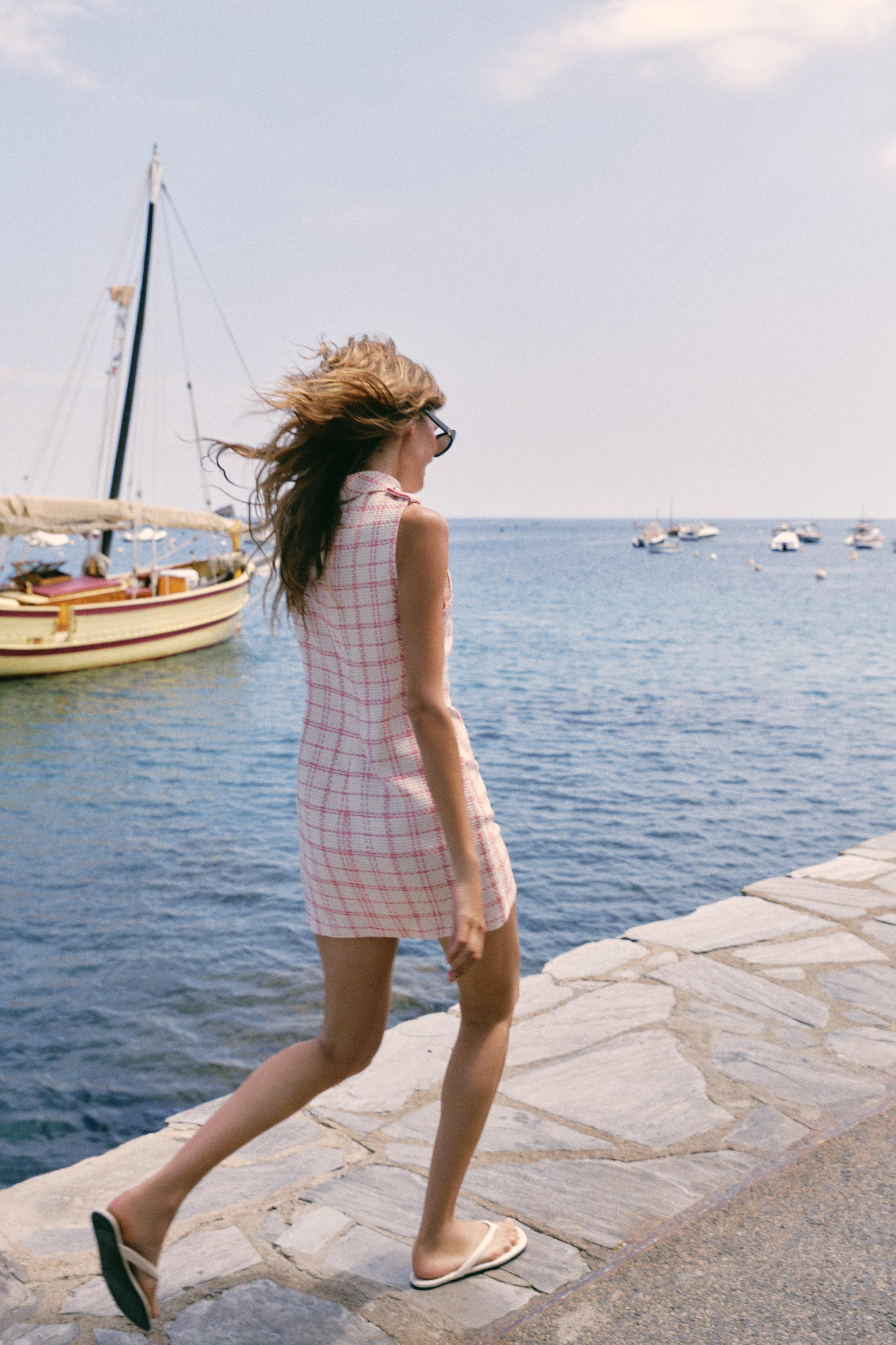 SHORT TEXTURED DRESS | Zara US
