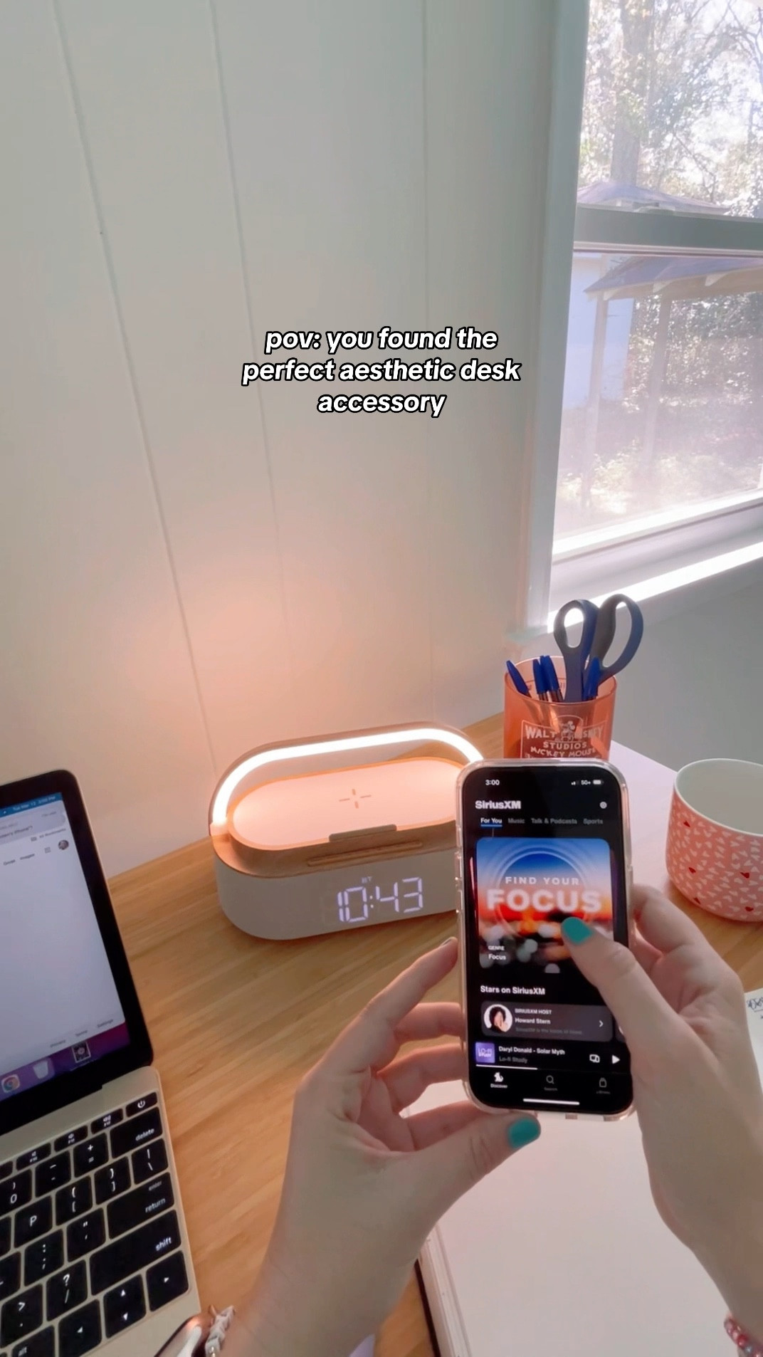 amazon find - bluetooth speaker clock with aesthetic light, office must haves

also featuring my standing desk that i LOVE

#LTKVideo #LTKfindsunder50 #LTKhome