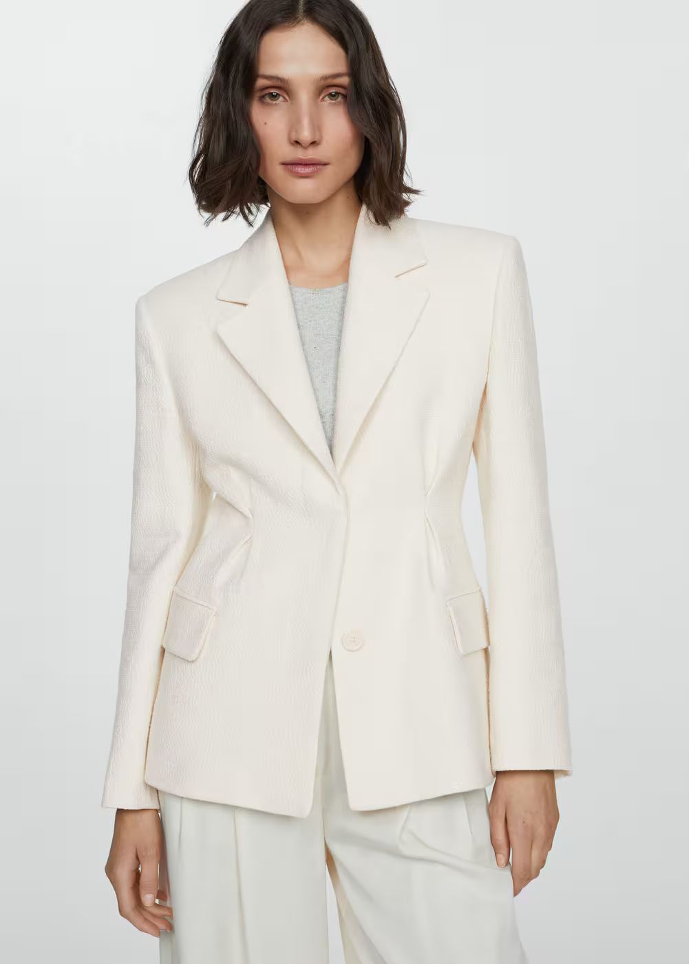 Textured blazer with darted detail -  Women | Mango United Kingdom | MANGO (UK)