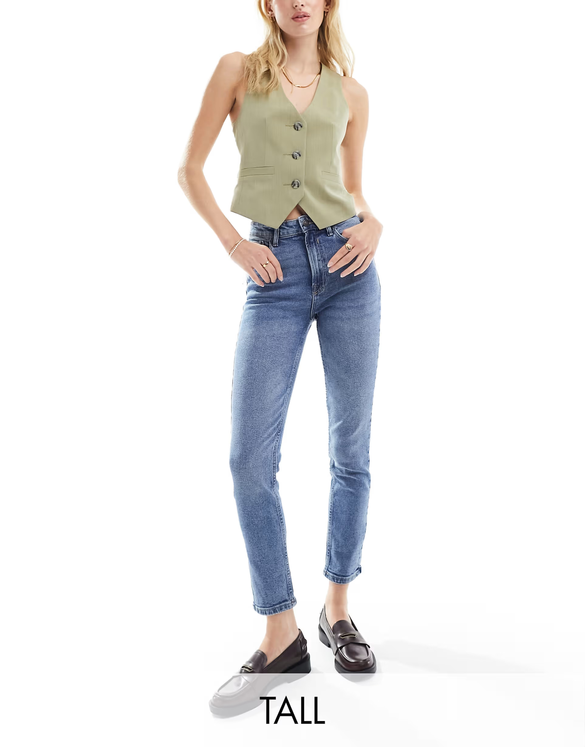 Stradivarius - Tall - Smalle mom jeans met stretch en medium wassing | ASOS (Global)