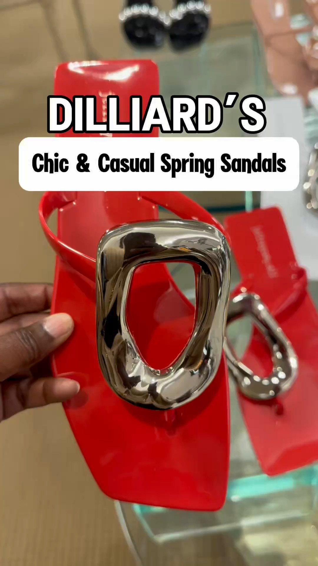 I think we all know by now I’m a big fan of chic & casual sandals with some type of embellishment. A little gold detail,  rhinestones or leopard ain’t never hurt nobody 🤭

 