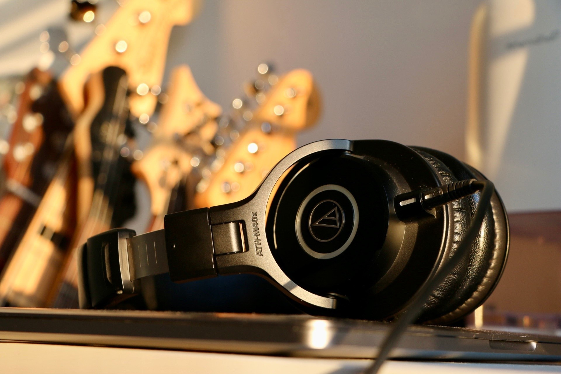 These durable, comfortable headphones 🎧 are perfect for accurate audio monitoring! With 40mm drivers + excellent sound isolation, they deliver clear, detailed sound every time. A must-have for music, work, or everyday listening! #headphones #audiogear

#LTKFamily #LTKFindsUnder100 #LTKHome