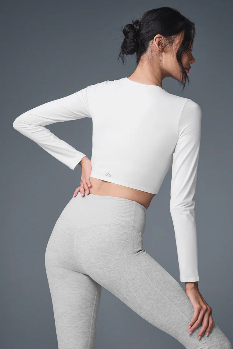 Alosoft Crop Finesse Long Sleeve - White | Alo Yoga (US)