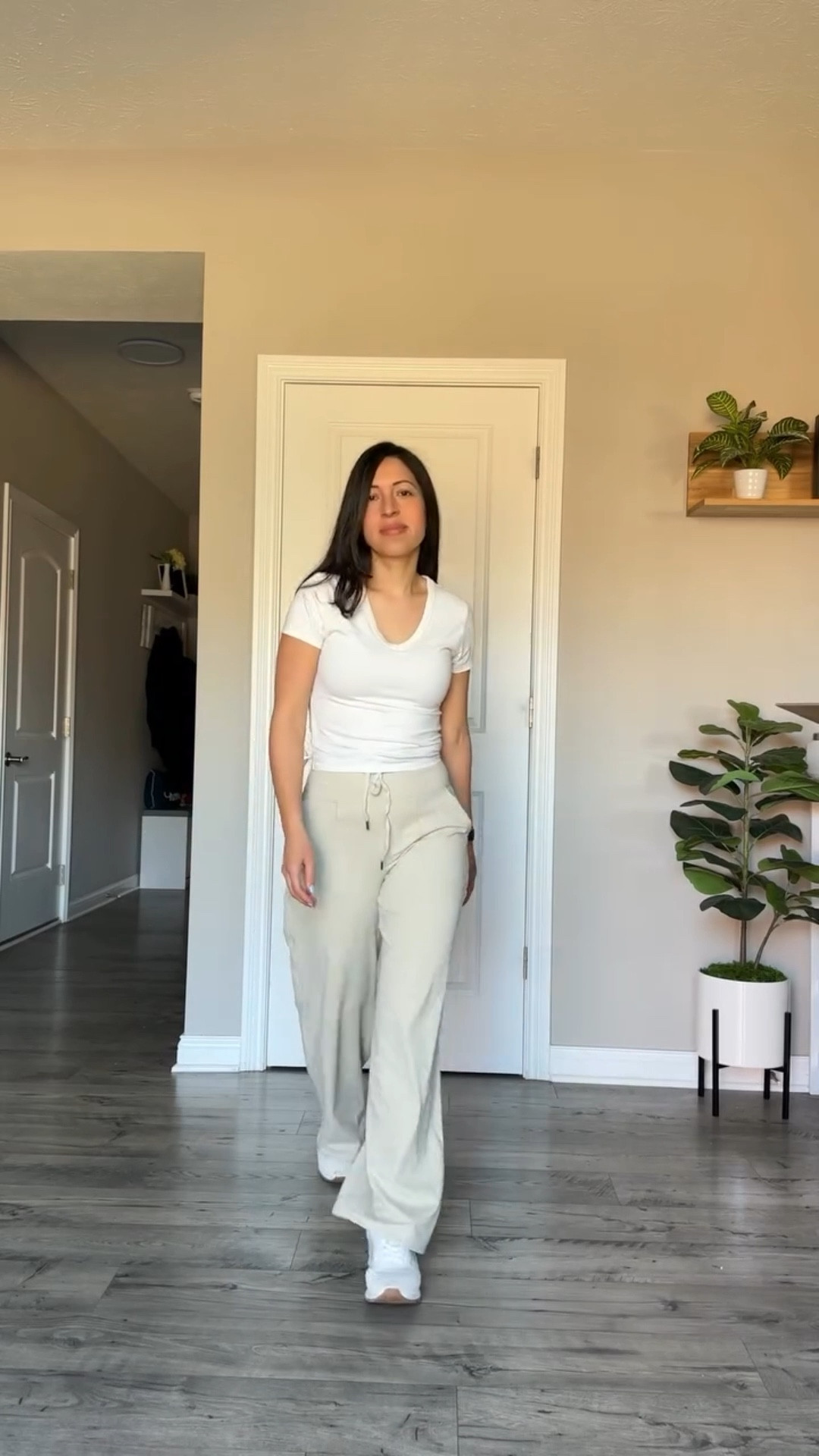 I wasn’t sure about wide-leg pants at first… but these? Game changer. Soft, breathable, and they actually fit petites without drowning me. Bonus: they have pockets! Who’s hopping on the comfy-but-cute train with me?

Snag yours on Amazon (link in bio)

#Fashion
#Style
#OOTD (Outfit Of The Day)
#InstaFashion
#FashionBlogger #petitefashion
