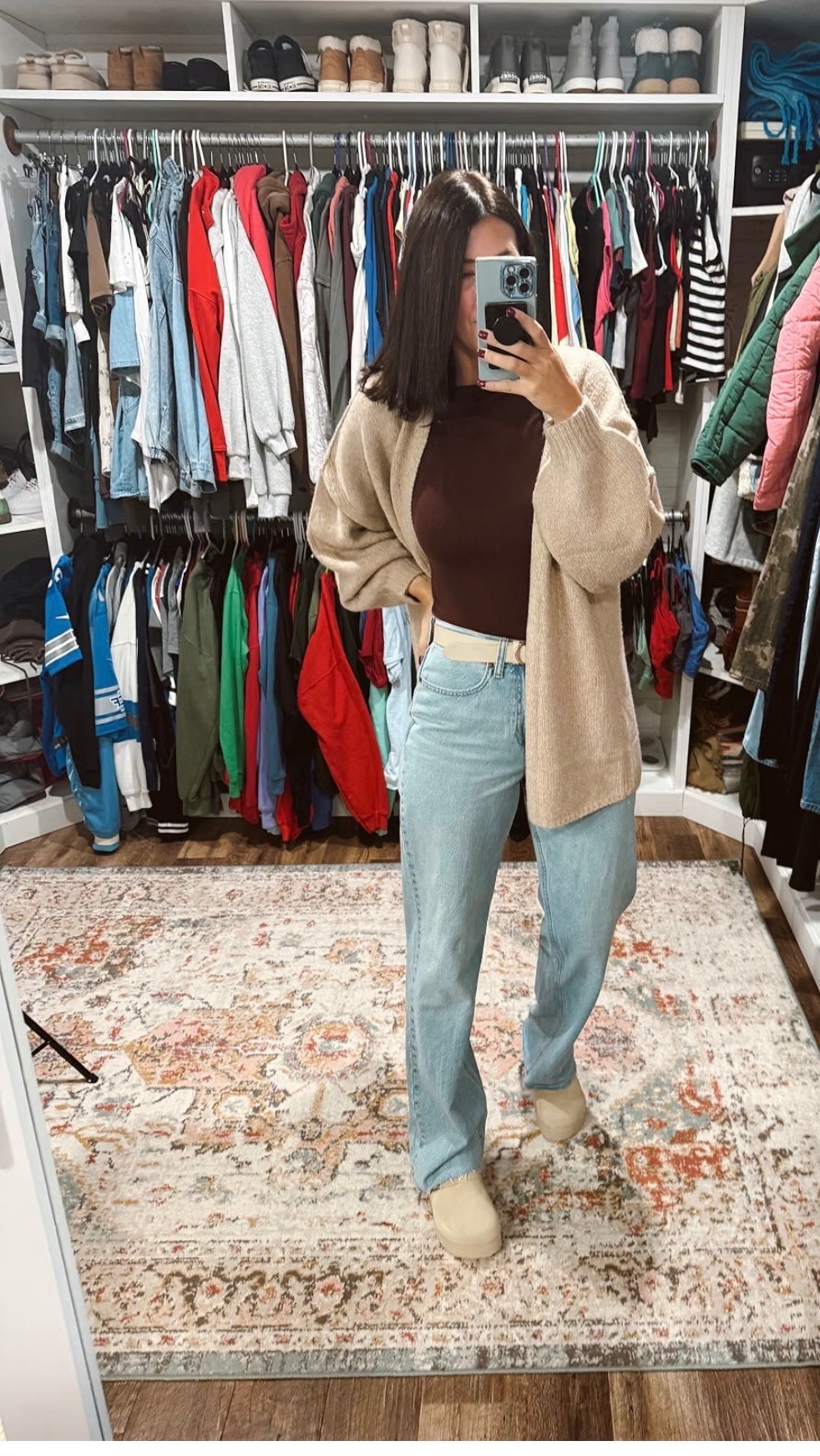 Obsessed with this cozy look for fall!

#LTKdayinmylife #LTKmorningroutine #LTKgrwm