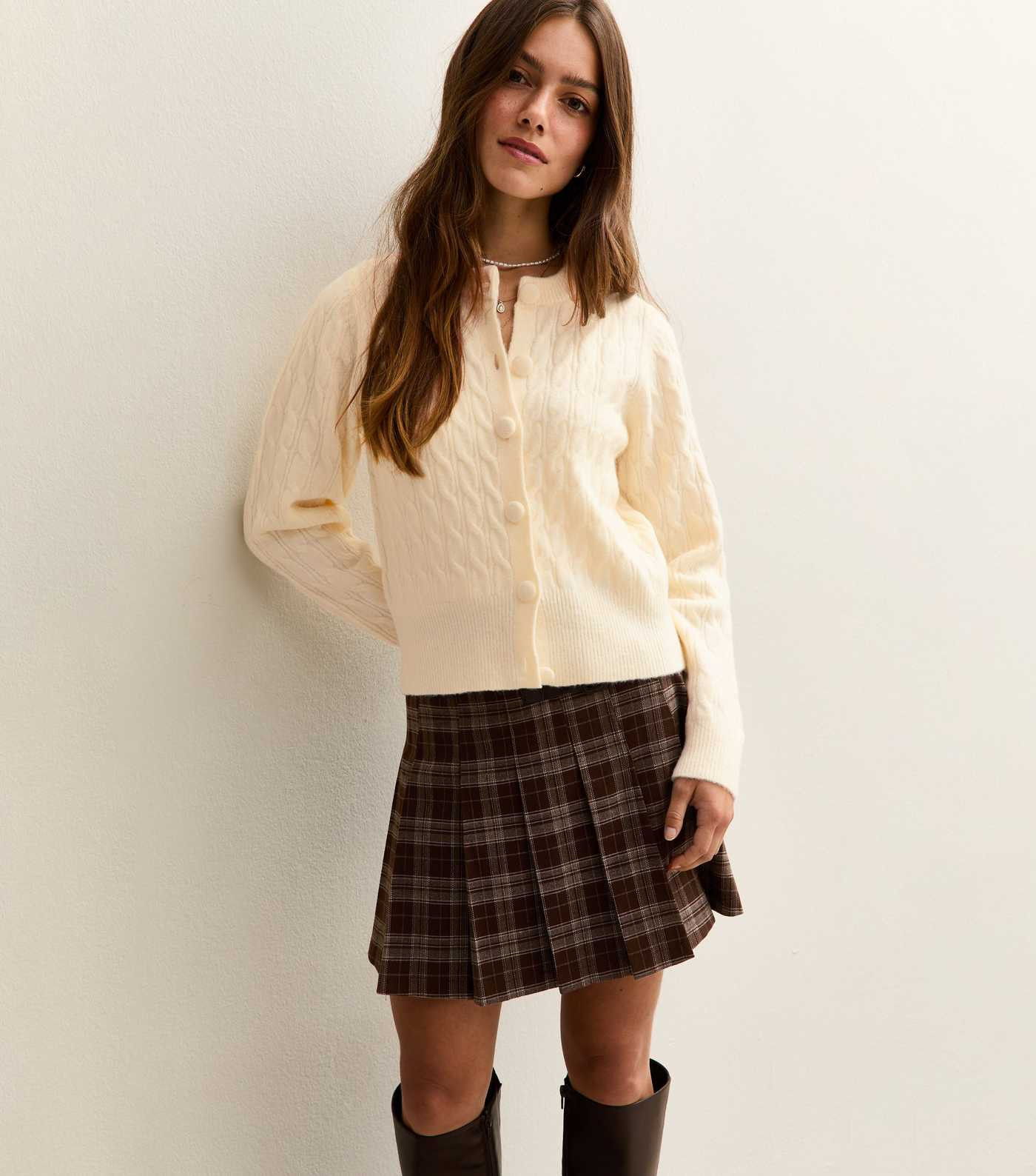 Petite Cream Cable Knit Long Sleeve Cardigan | New Look | New Look (UK)