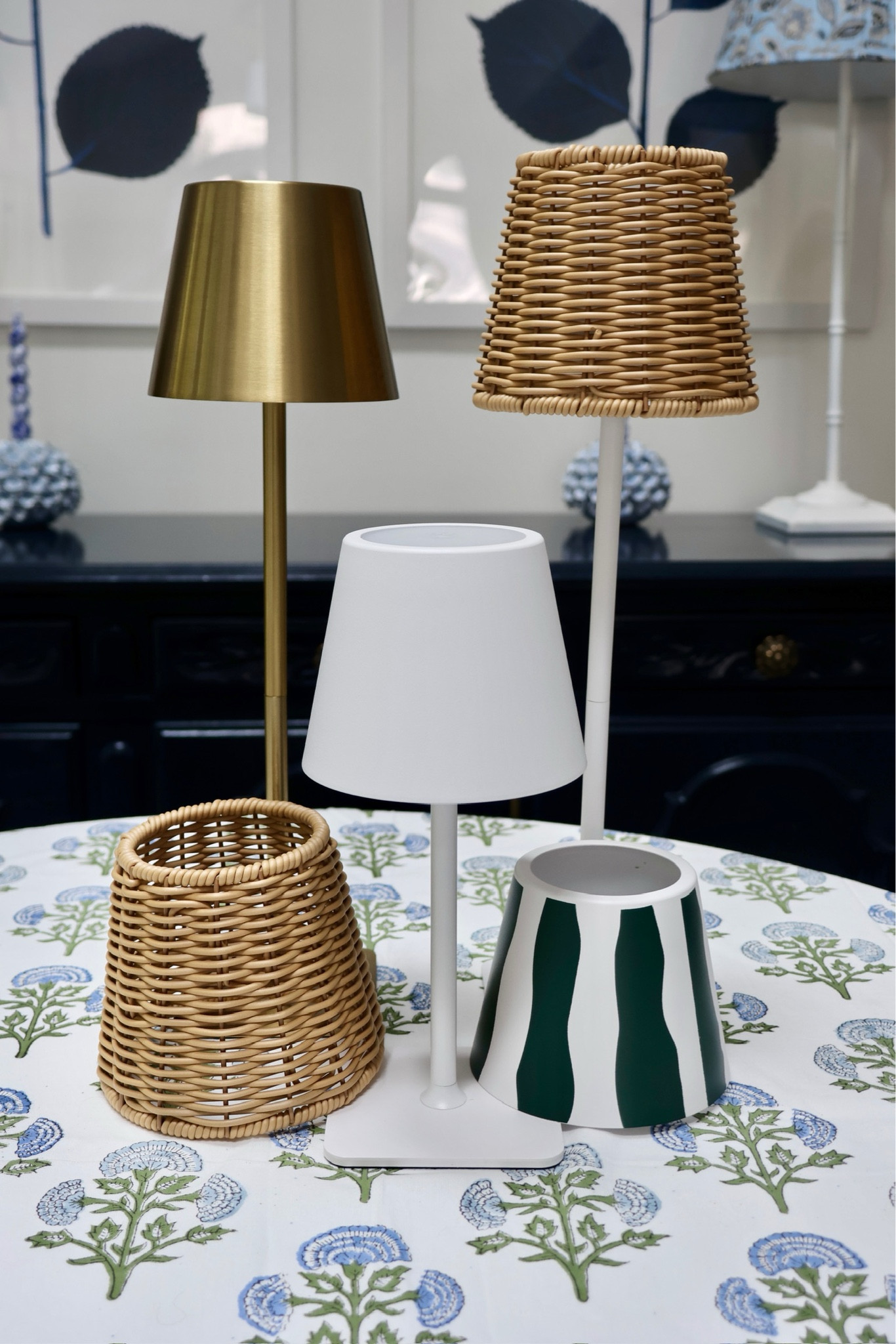 Under $25 I’m blown away by these wireless lamps! For an incredible price you get multiple looks out of one lamp. They are waterproof too - perfect for fall evenings outside.


#LTKHome #LTKFindsUnder50 #LTKSeasonal