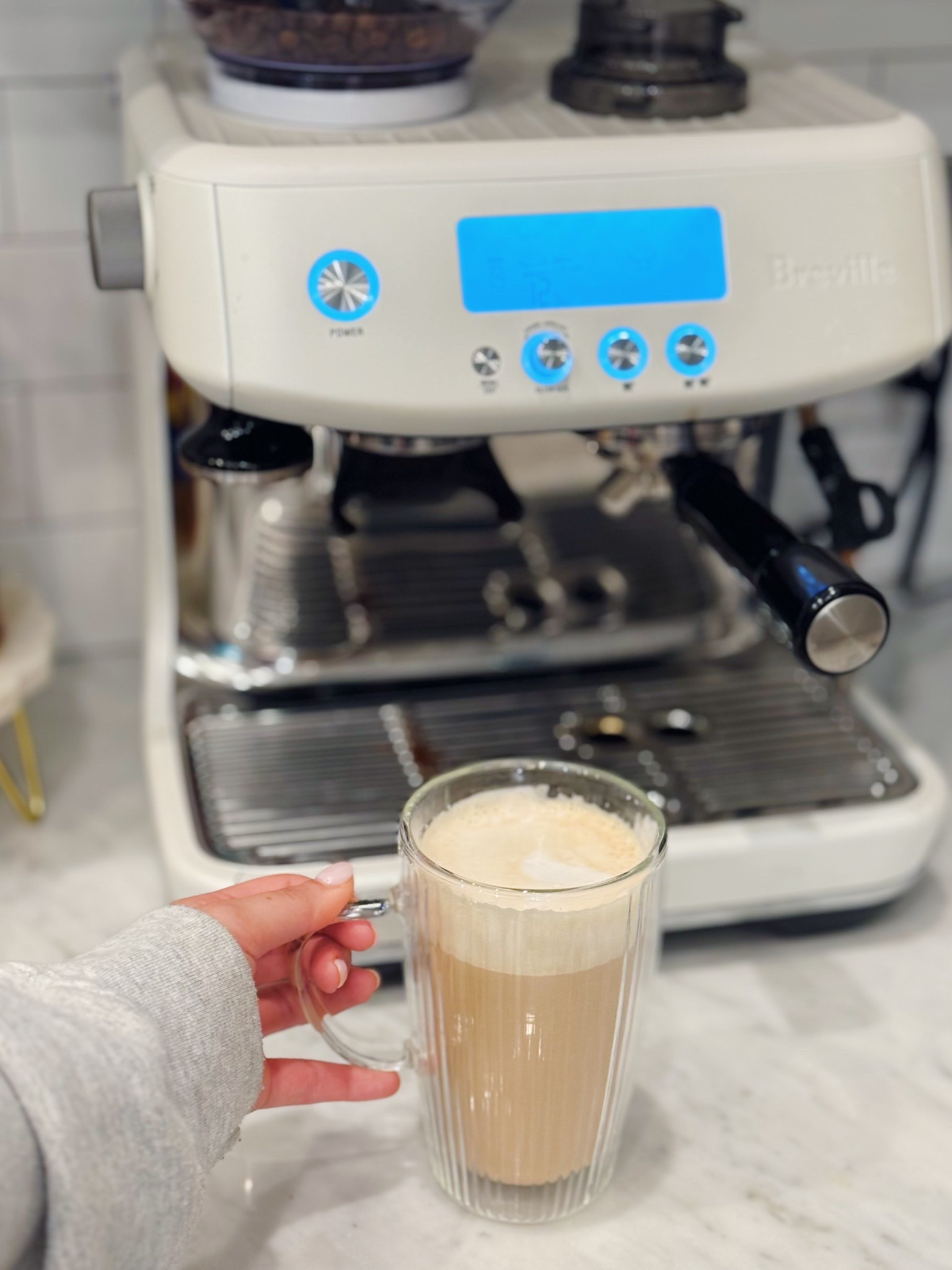 Just a reminder that this is the best espresso machine ever. Best lattes thanks to Breville! 

#LTKGiftGuide #LTKHome