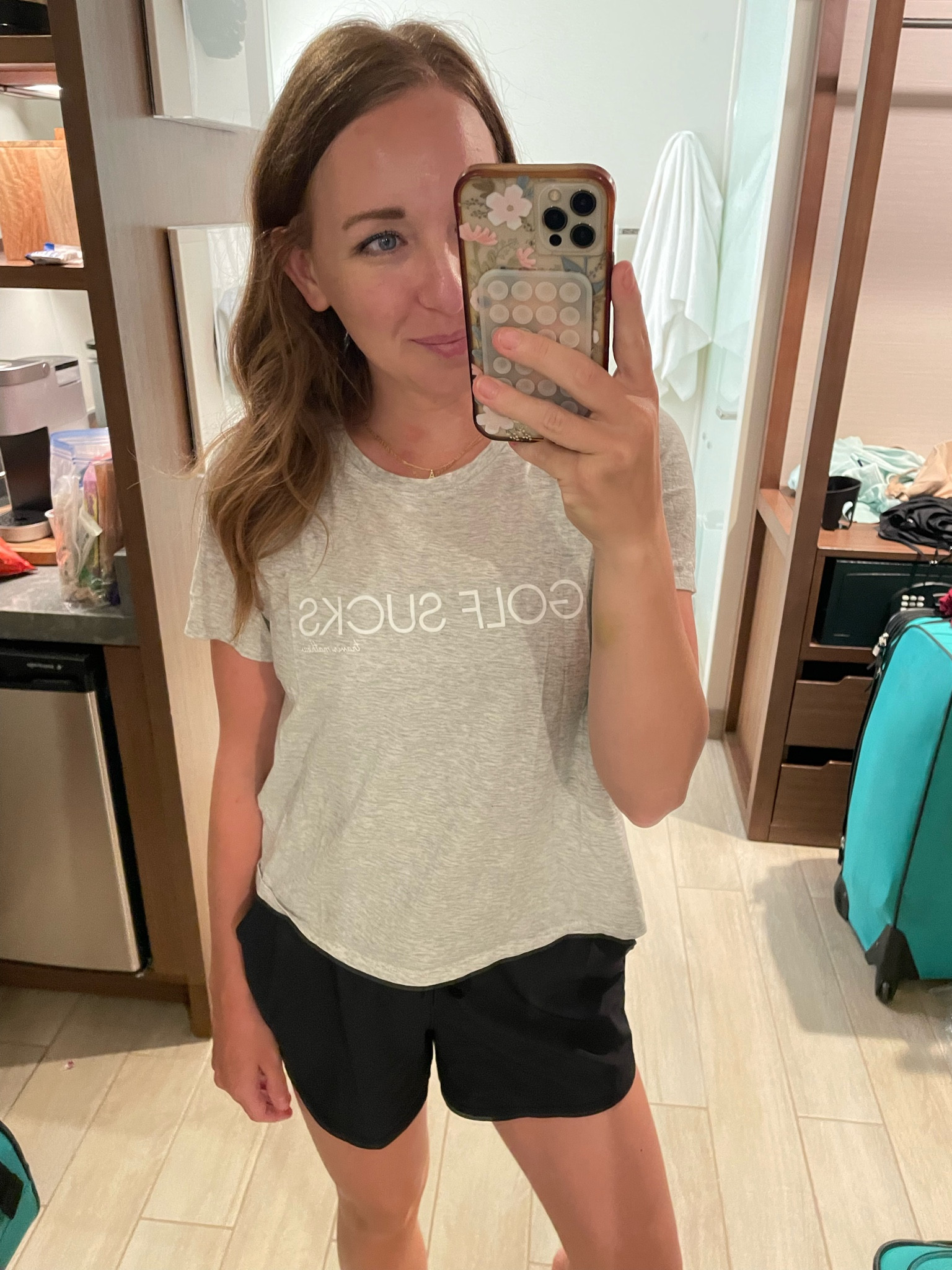 The best graphic tees

#LTKFindsUnder50 #LTKActive #LTKStyleTip